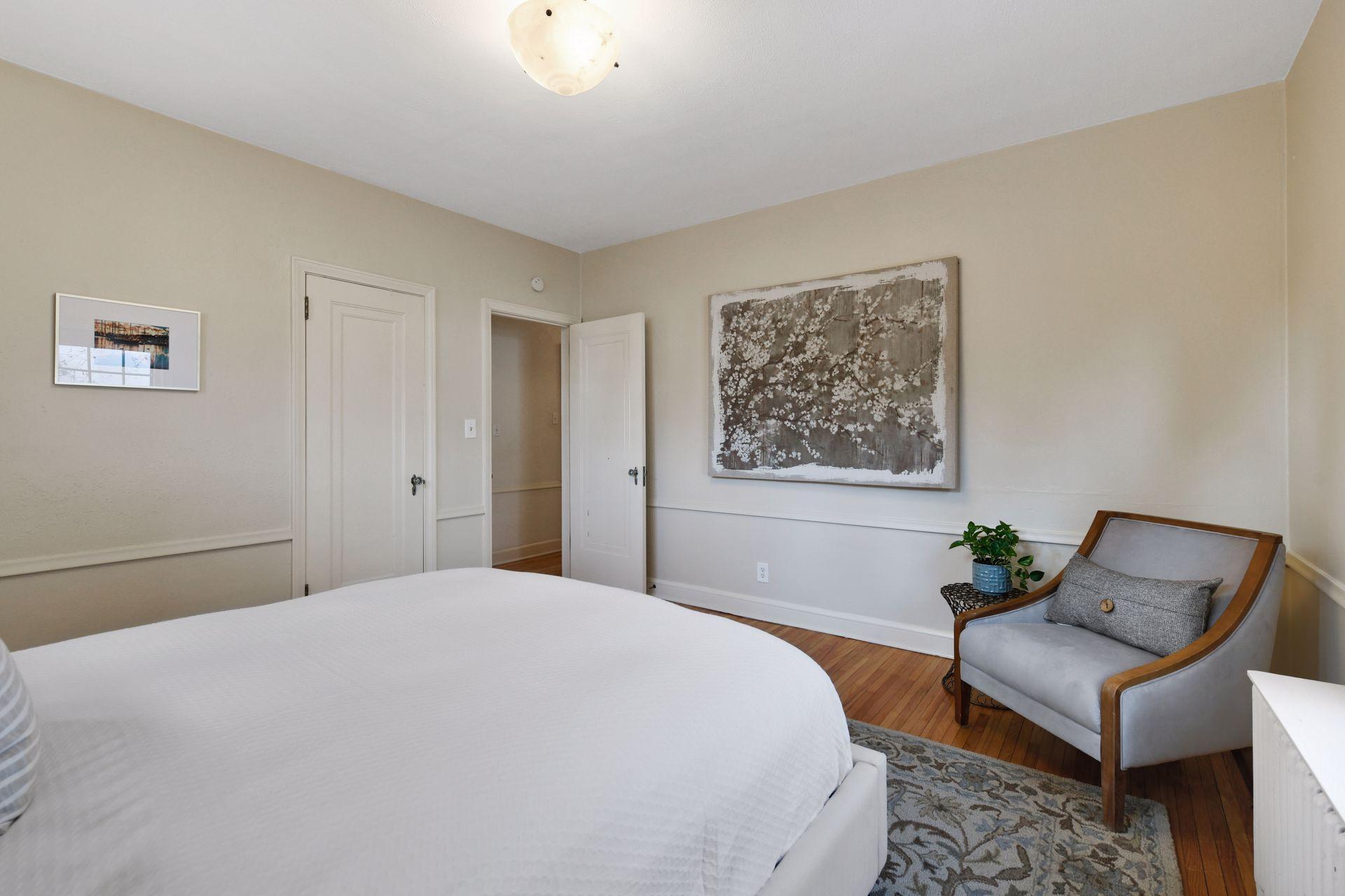 3509 Irving Avenue S Unit: A