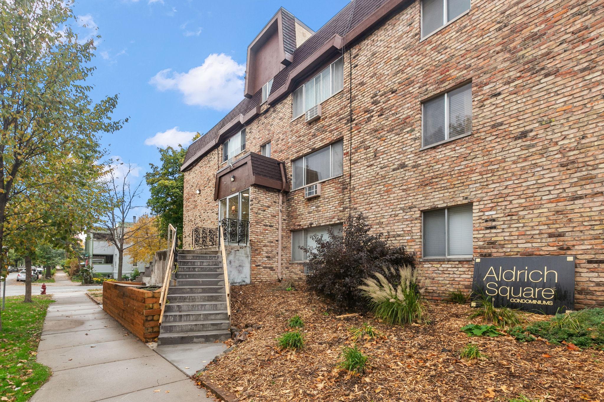 2446 Aldrich Avenue S Unit: 110