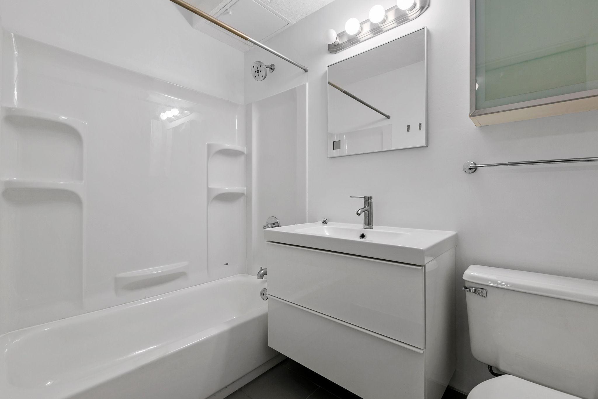 2446 Aldrich Avenue S Unit: 110