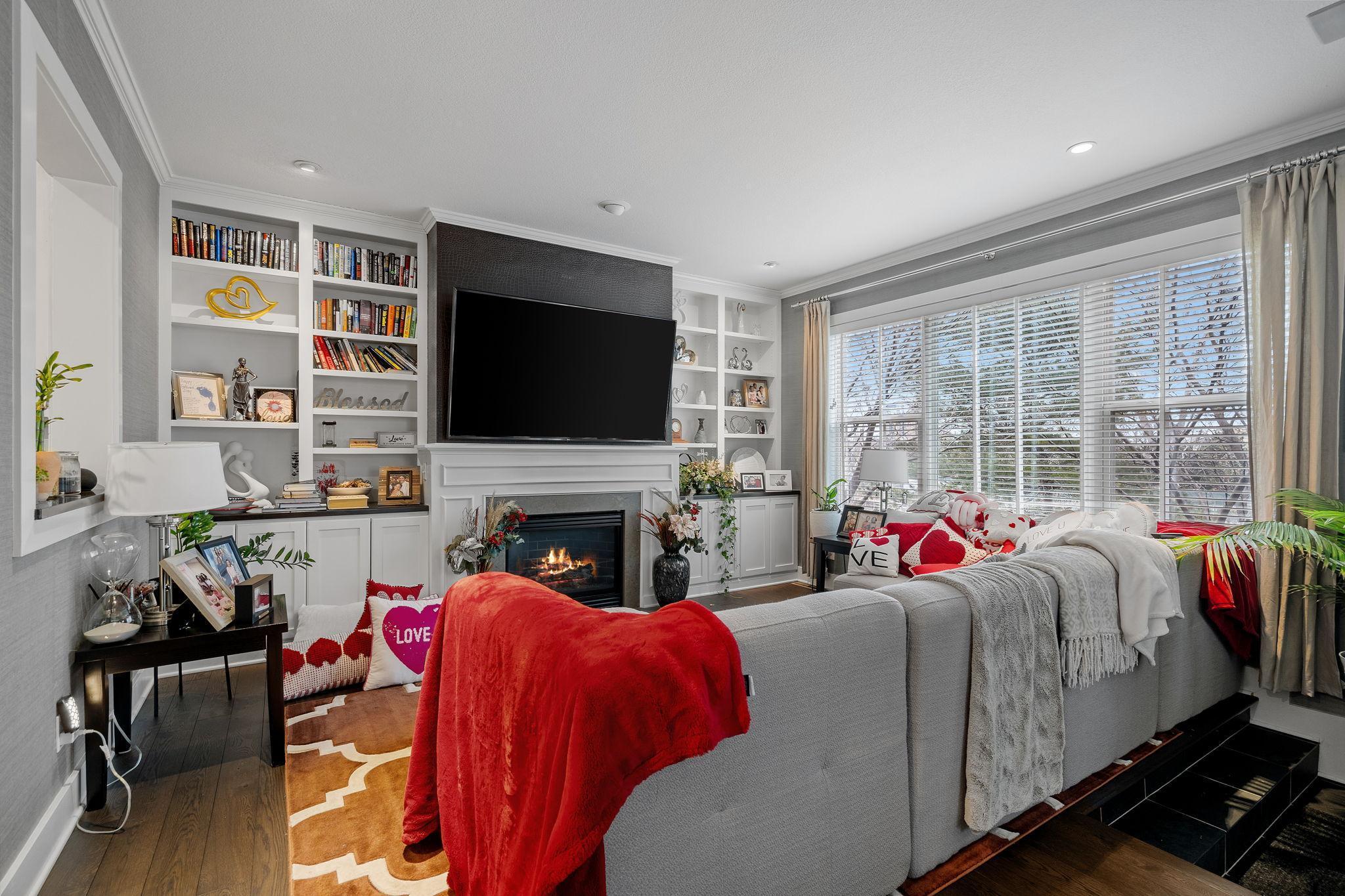 53 4th Avenue N Unit: 104