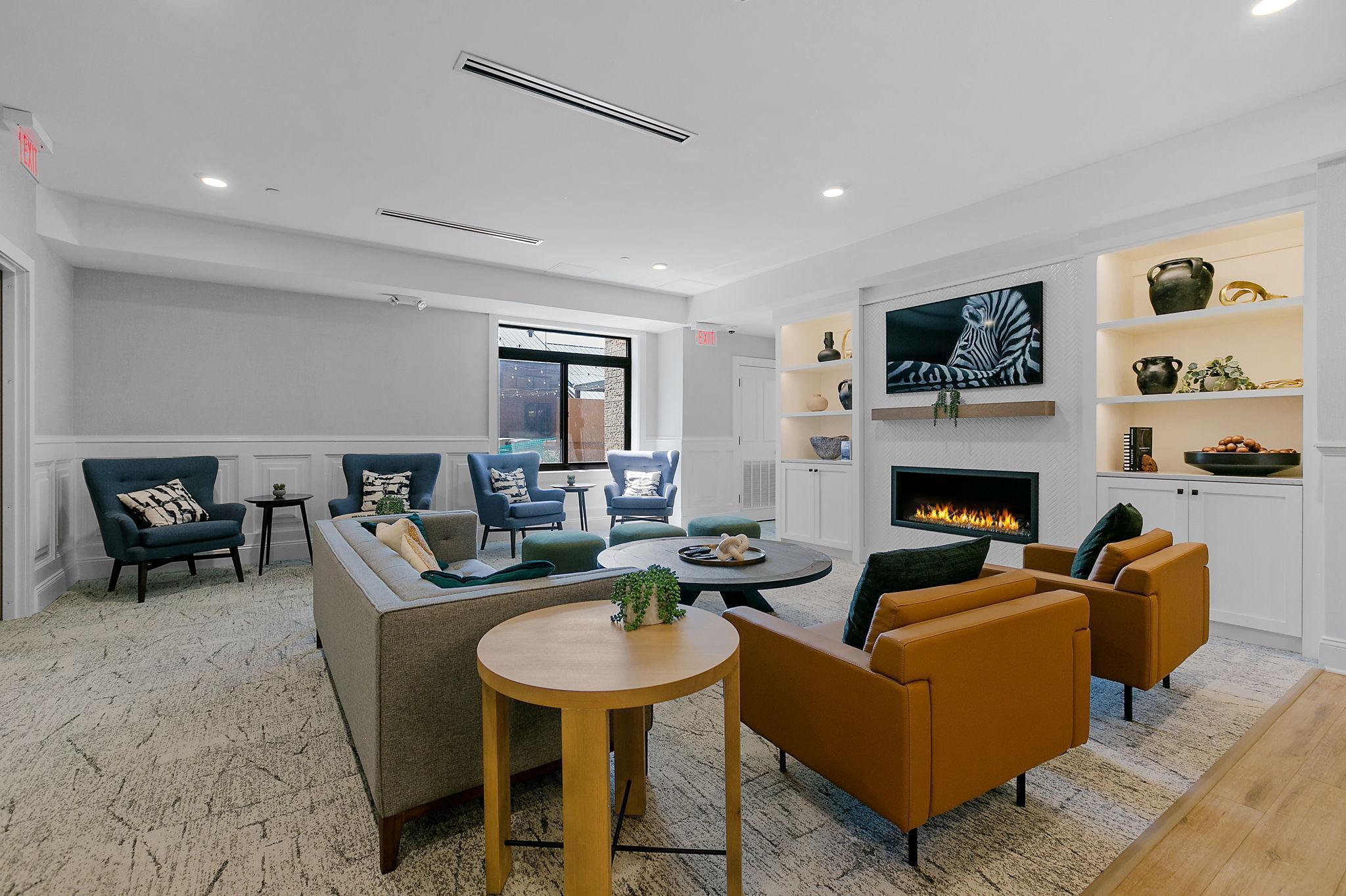 110 1st Avenue NE Unit: F906