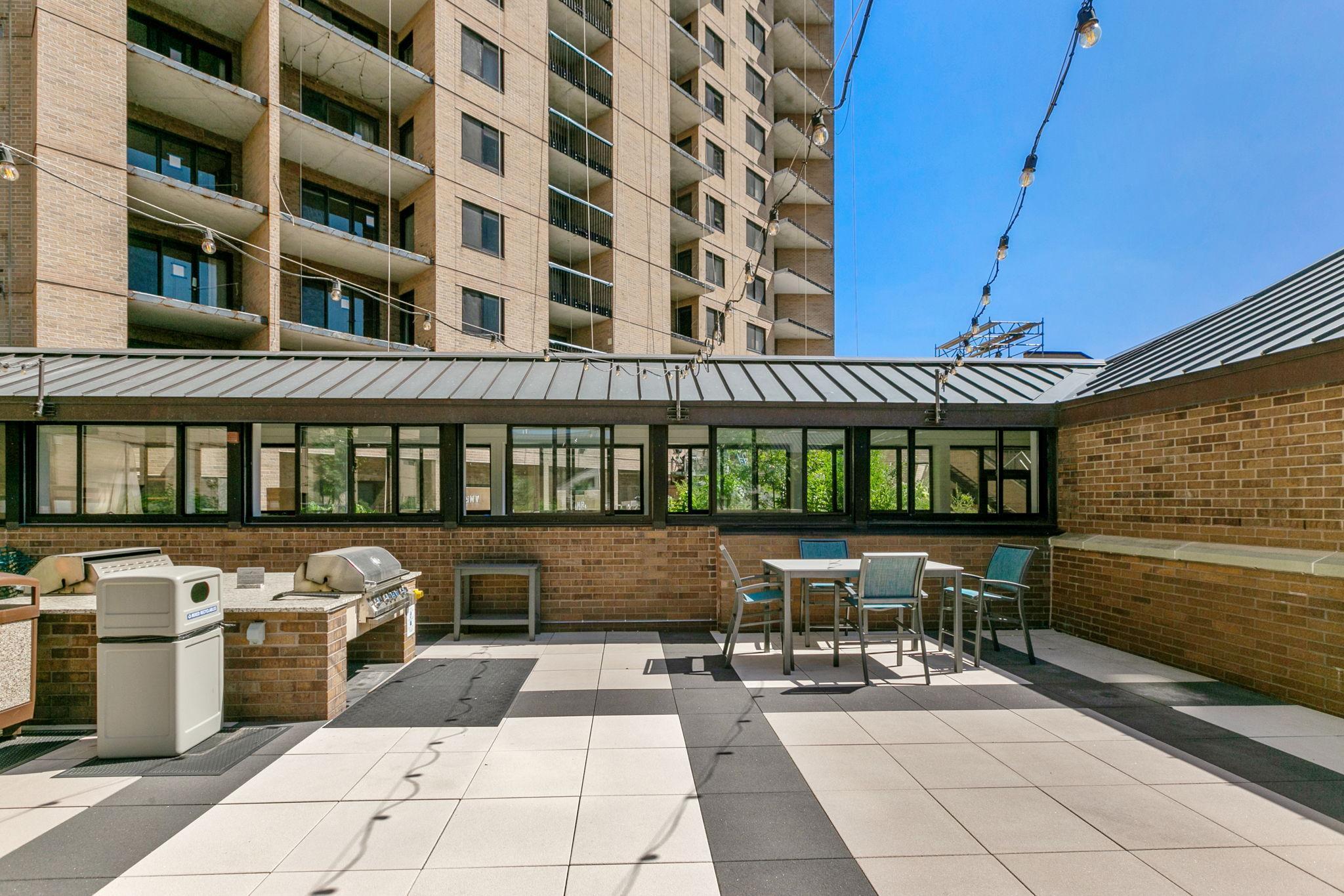 110 1st Avenue NE Unit: F906