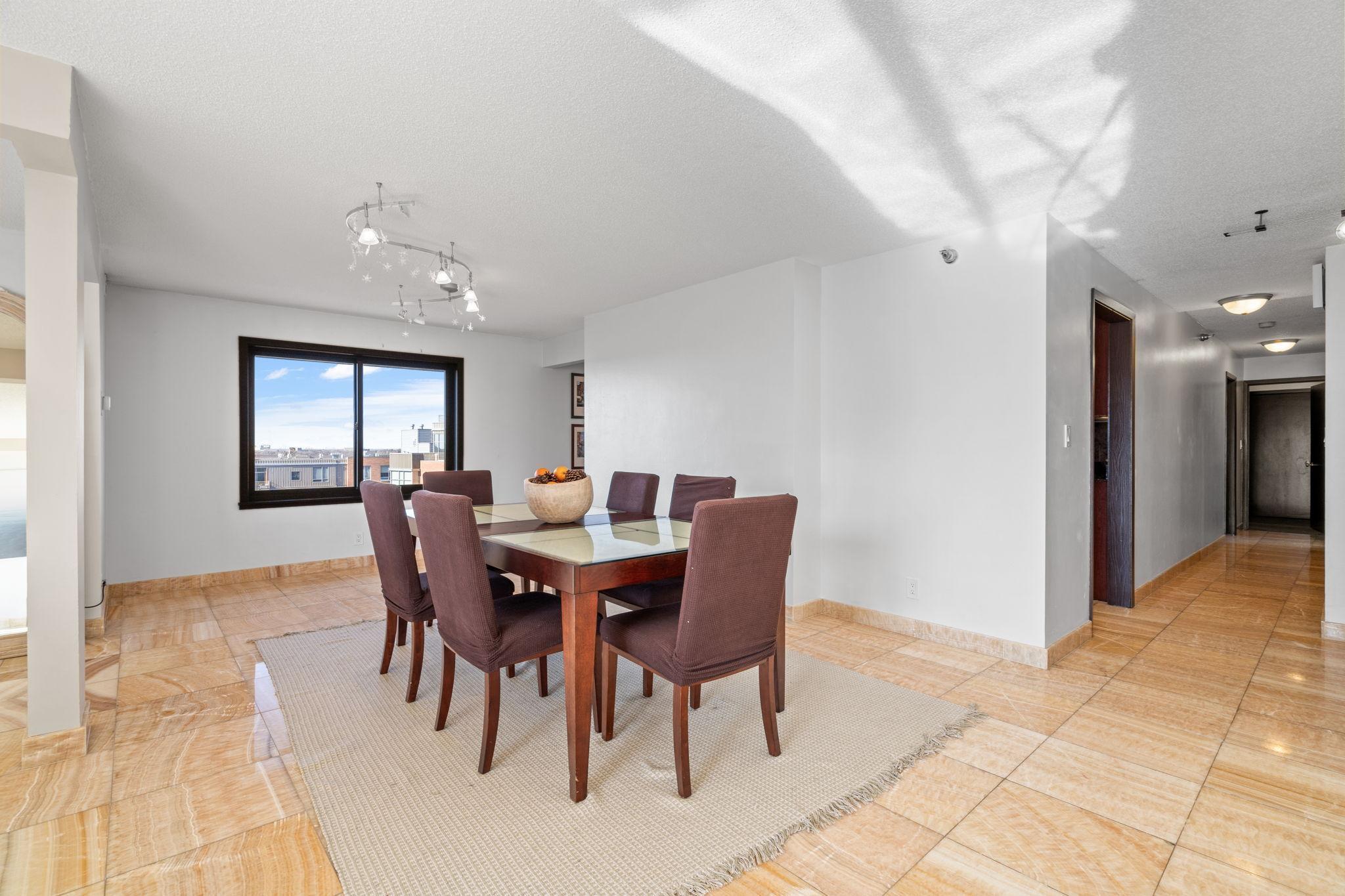 110 1st Avenue NE Unit: F906