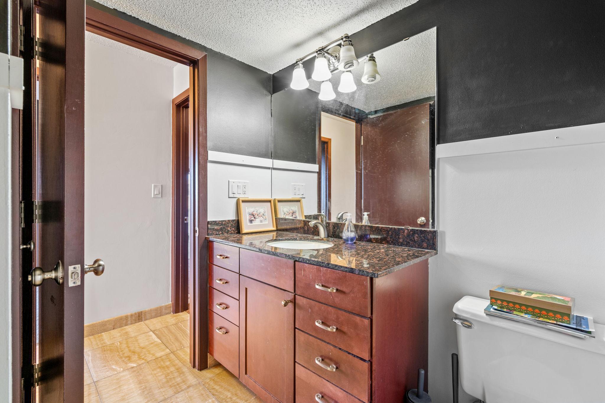 110 1st Avenue NE Unit: F906