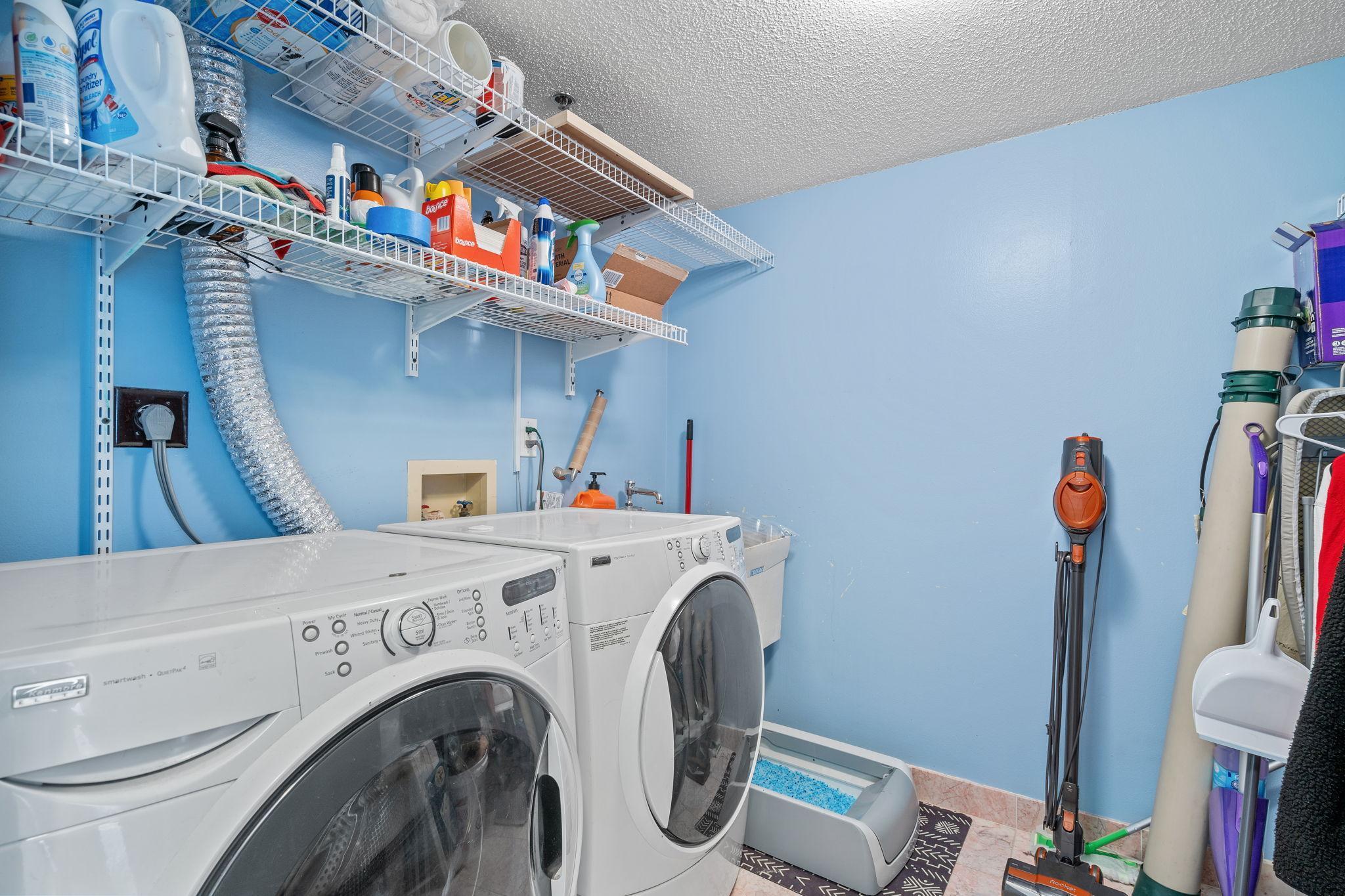 110 1st Avenue NE Unit: F906