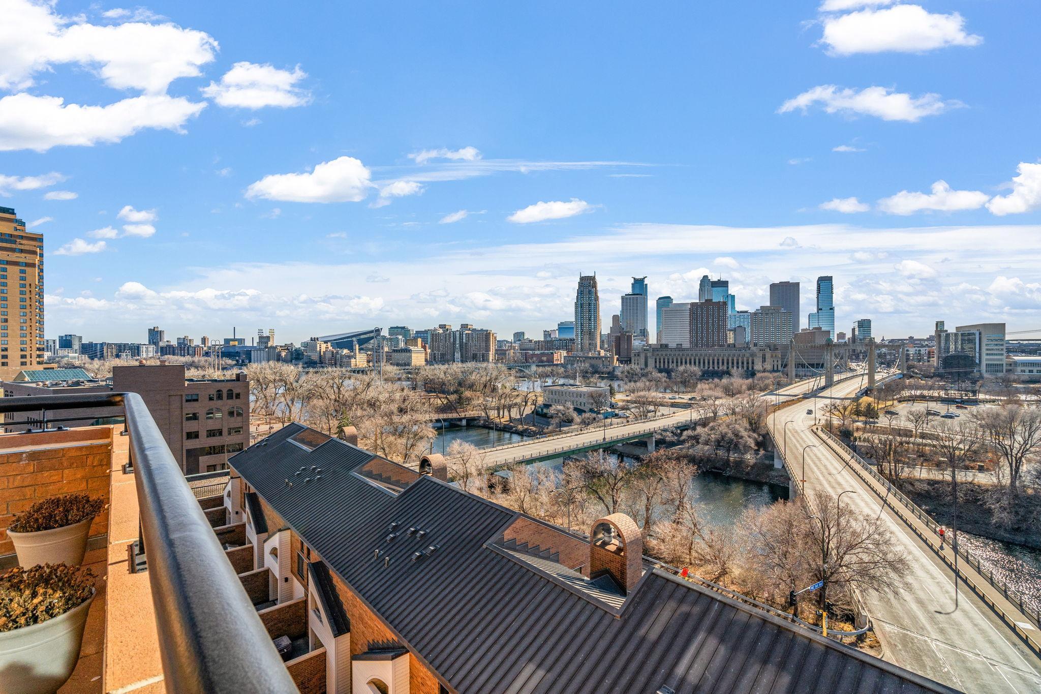 110 1st Avenue NE Unit: F906