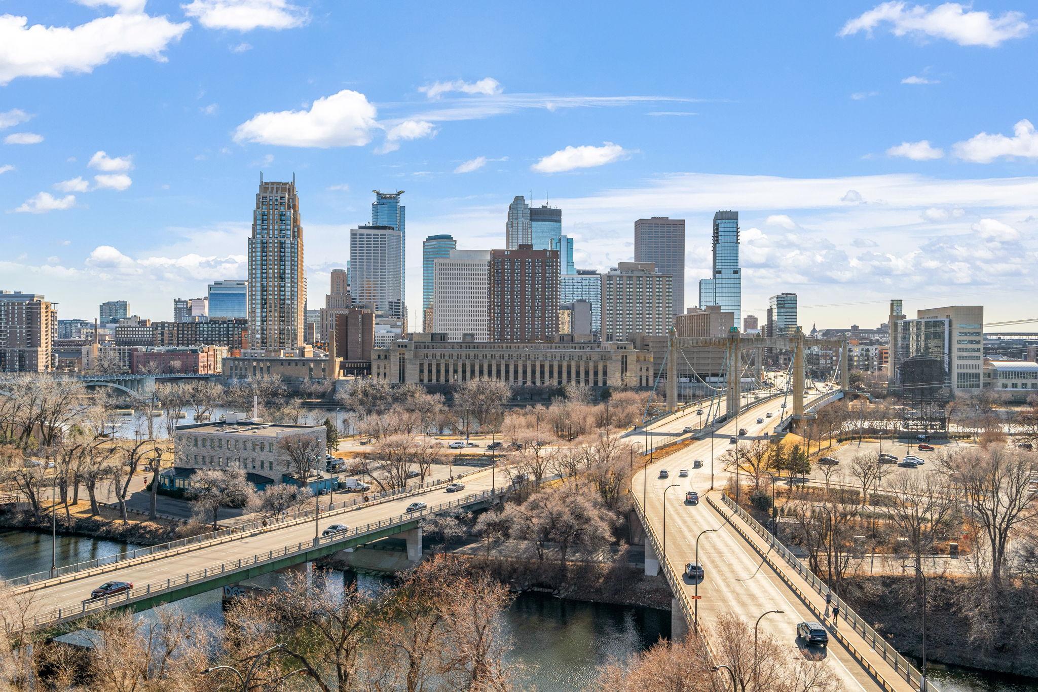 110 1st Avenue NE Unit: F906