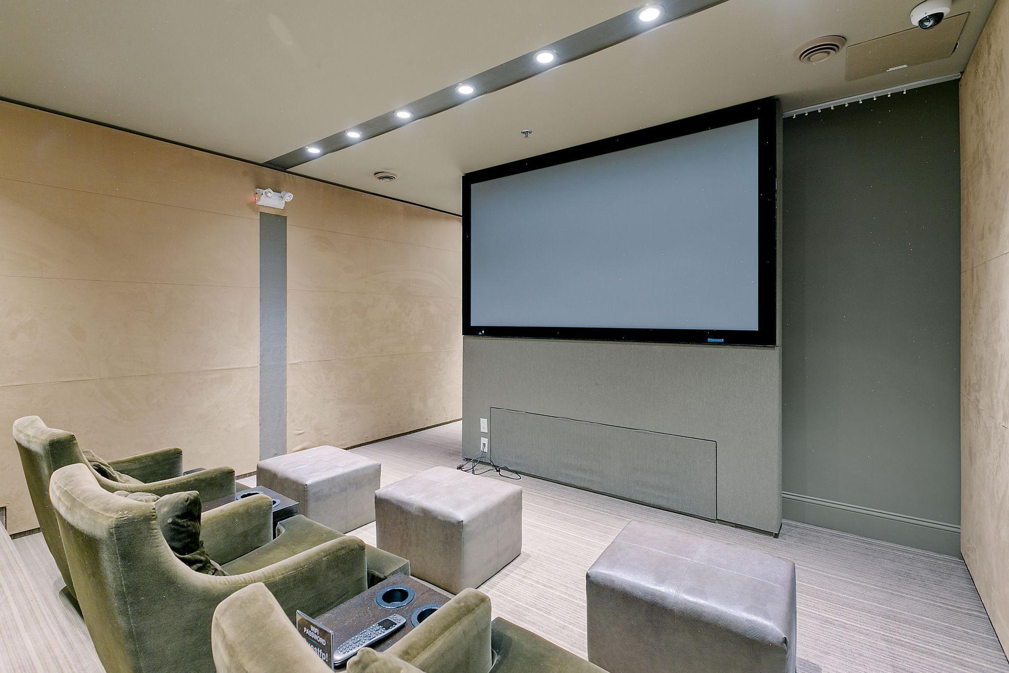 110 1st Avenue NE Unit: F906