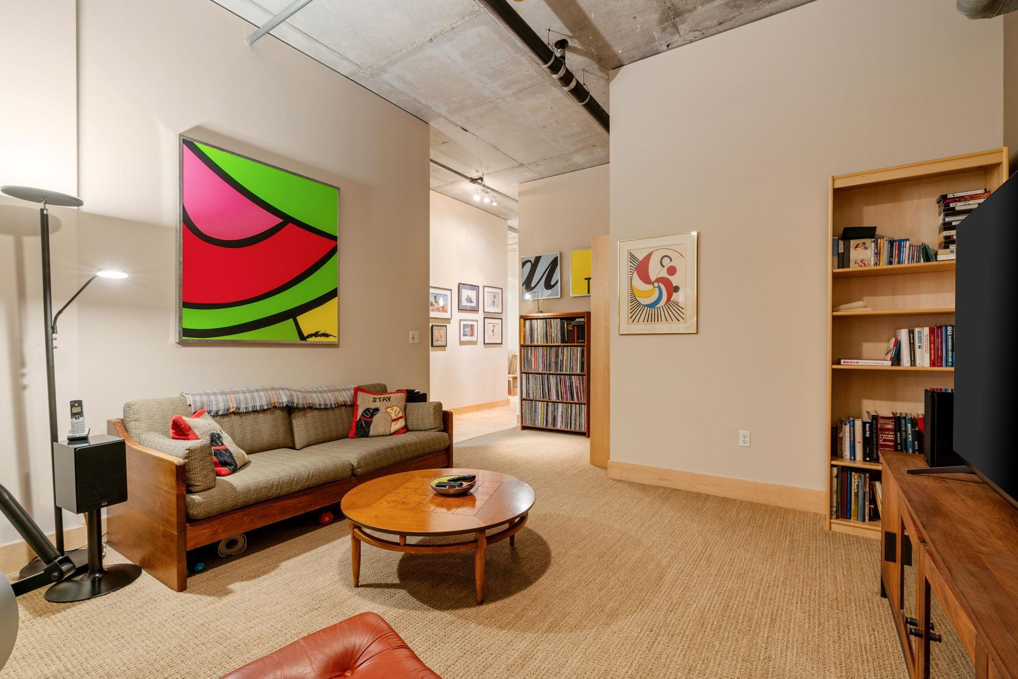 150 2nd Street NE Unit: B613