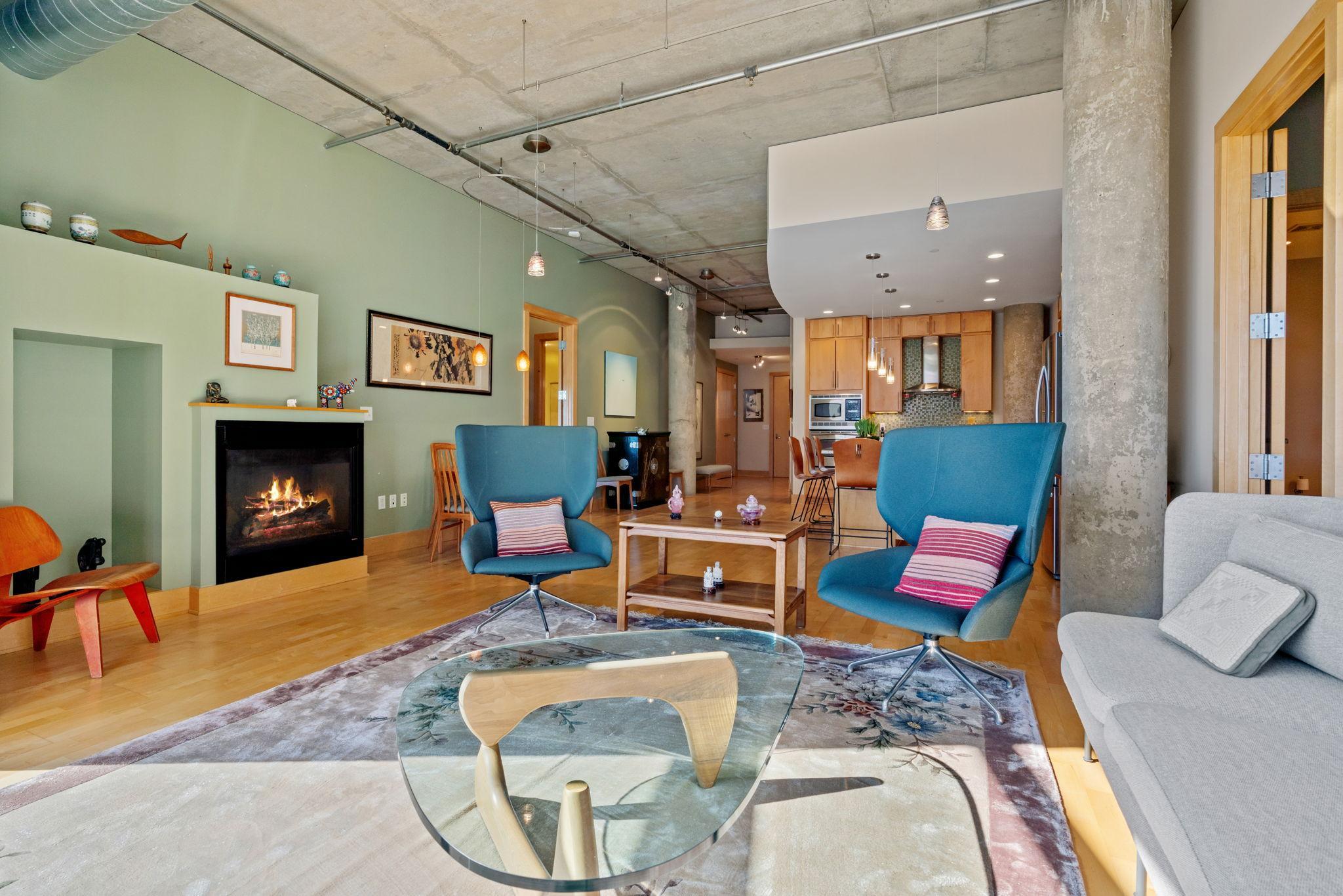 150 2nd Street NE Unit: B613