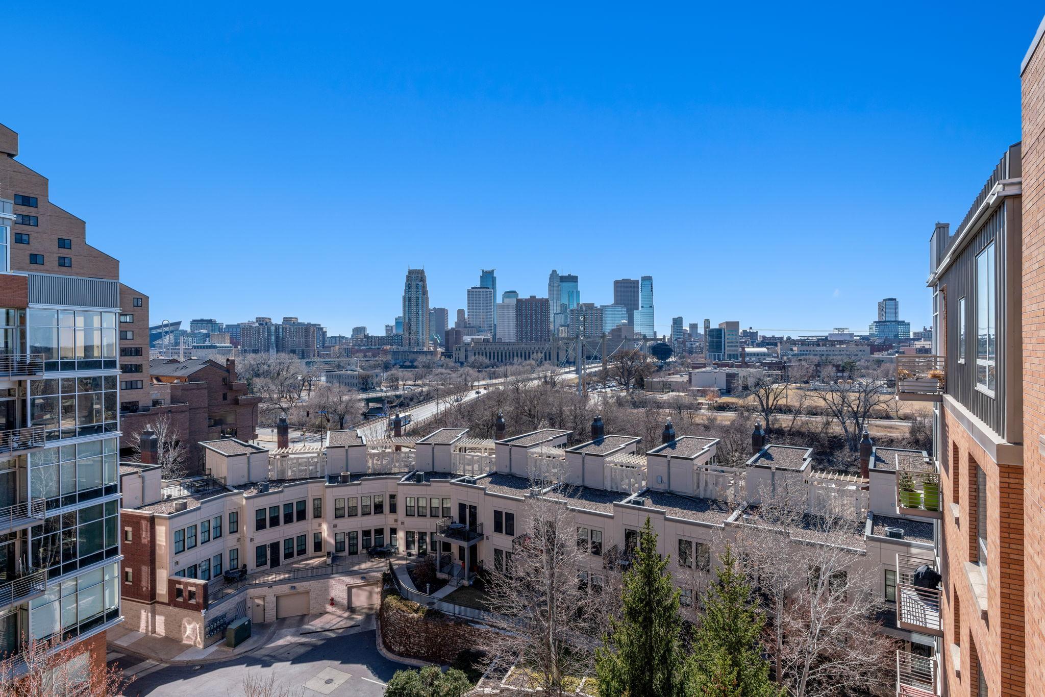 150 2nd Street NE Unit: B613