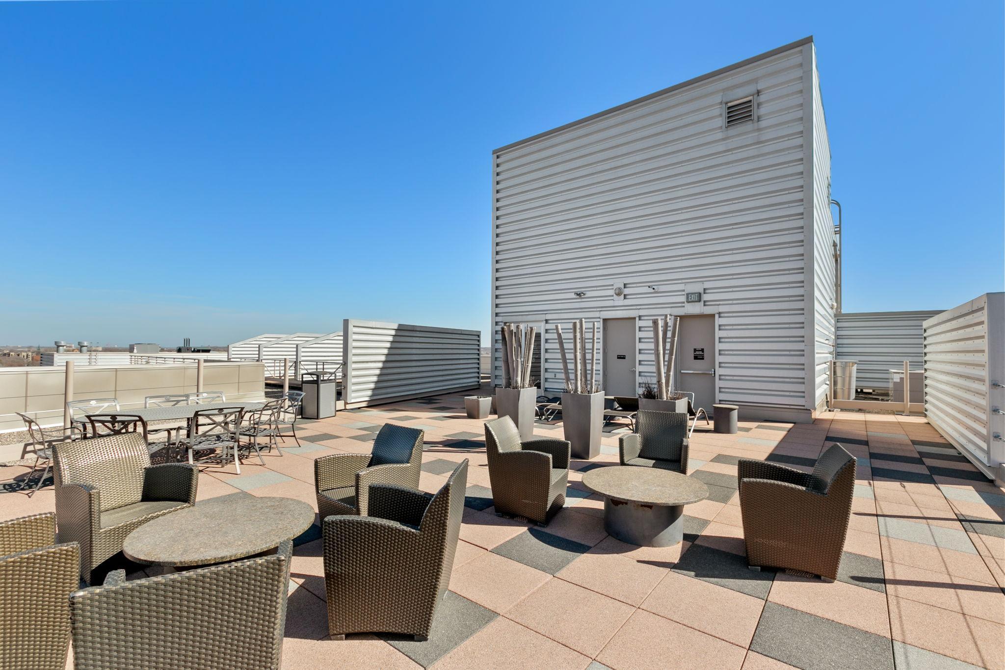 150 2nd Street NE Unit: B613