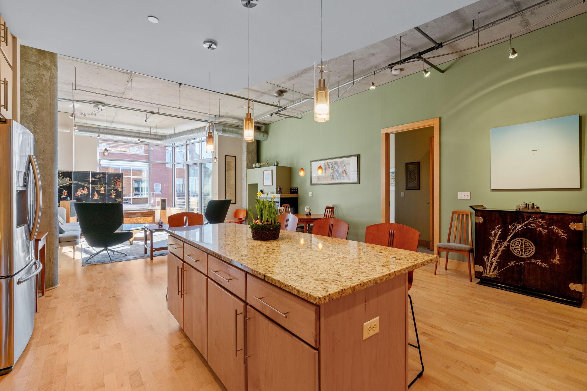 150 2nd Street NE Unit: B613