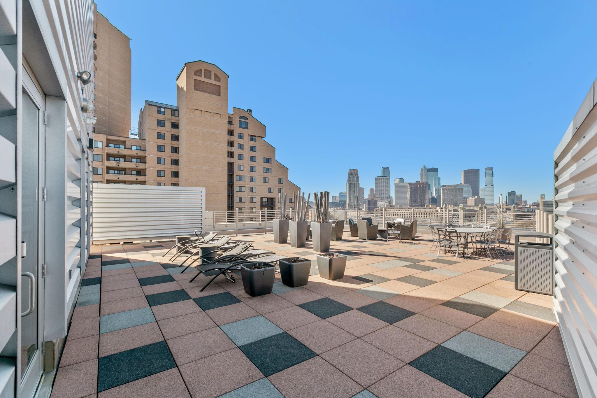 150 2nd Street NE Unit: B613