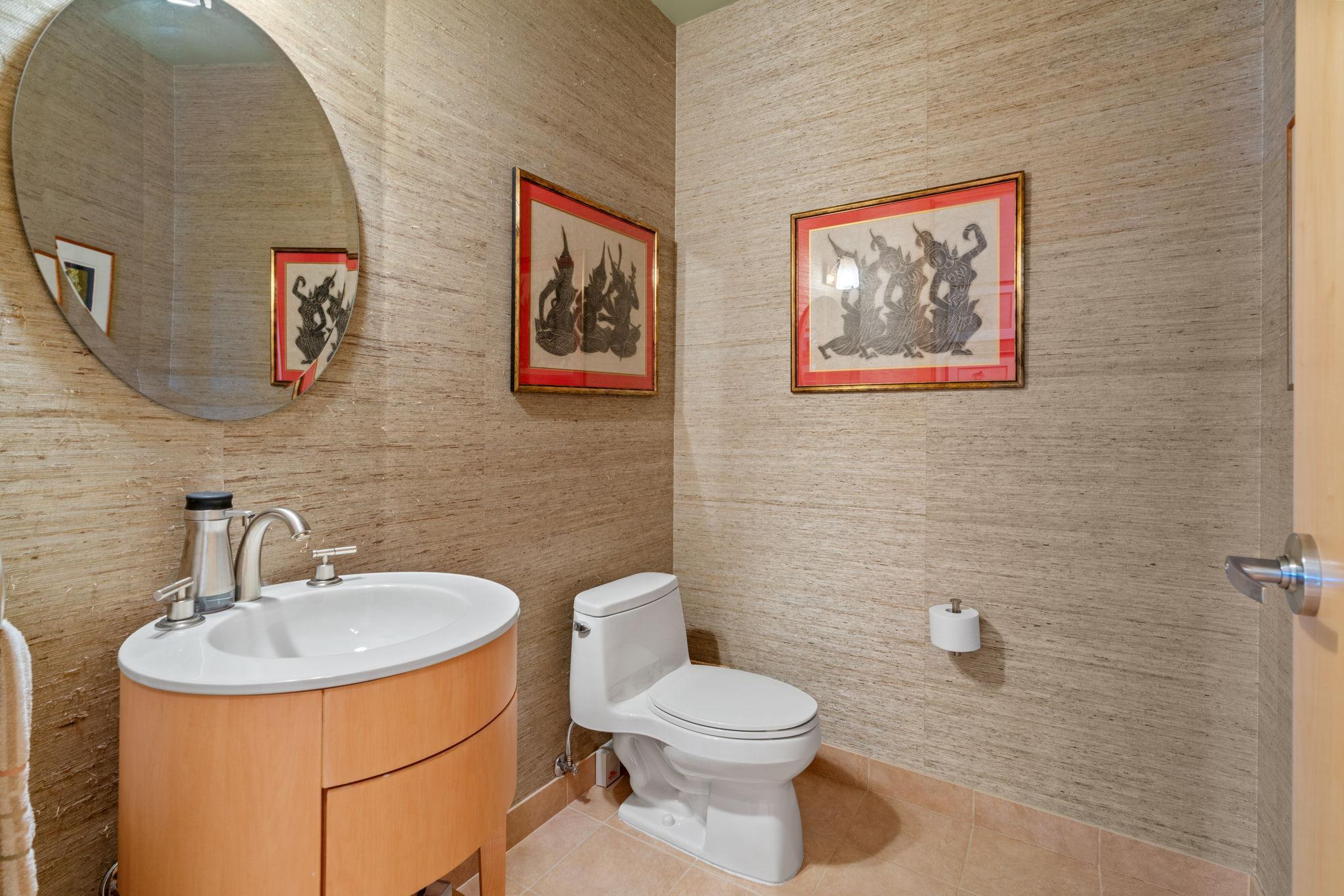 150 2nd Street NE Unit: B613