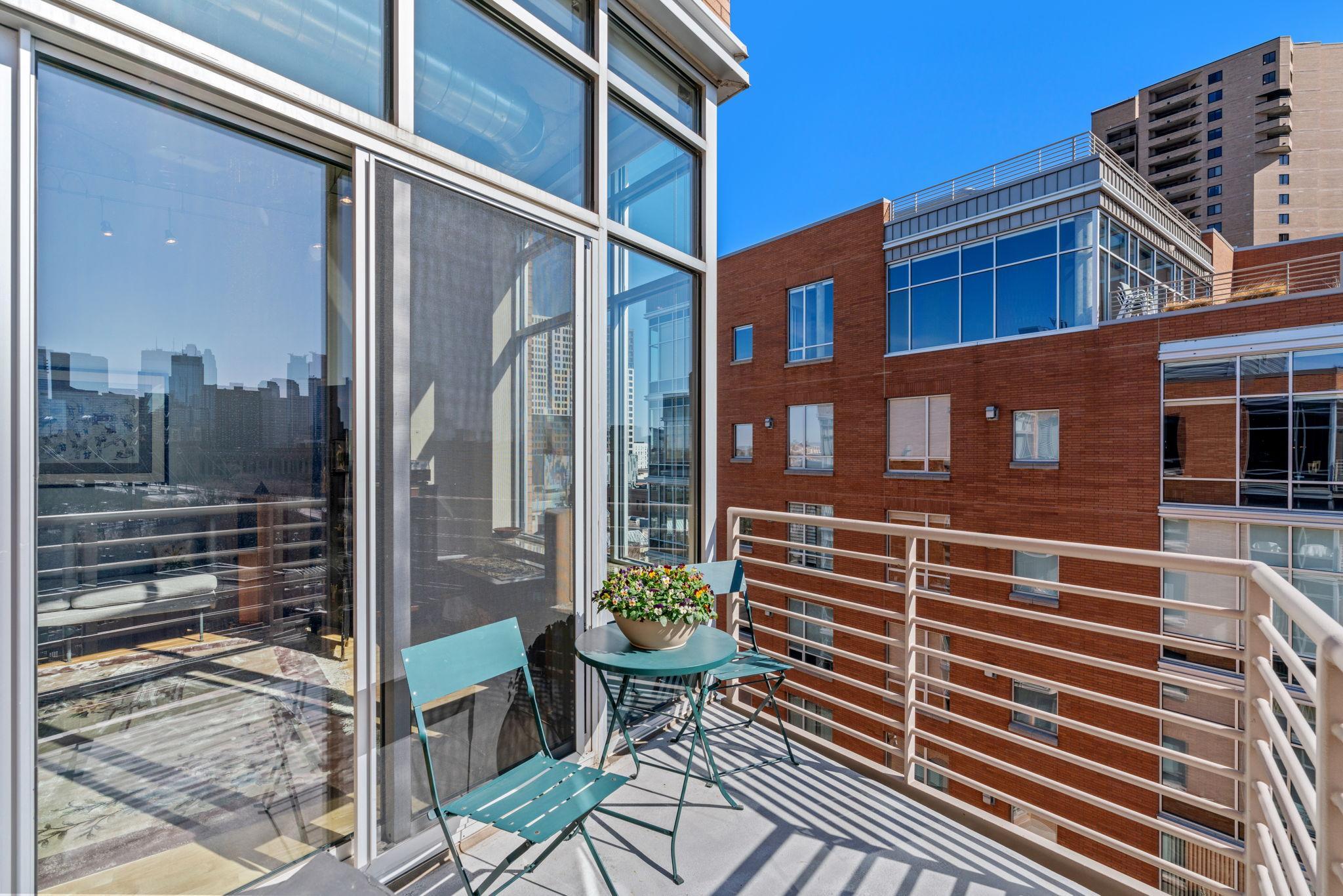 150 2nd Street NE Unit: B613