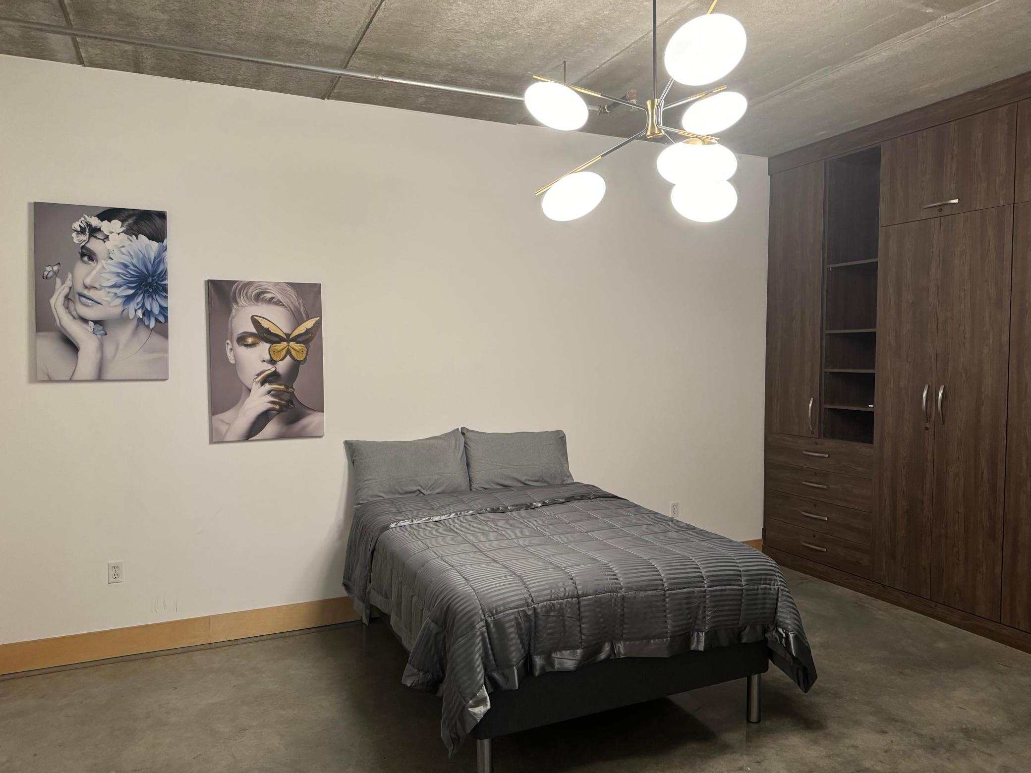 345 6th Avenue N Unit: 701