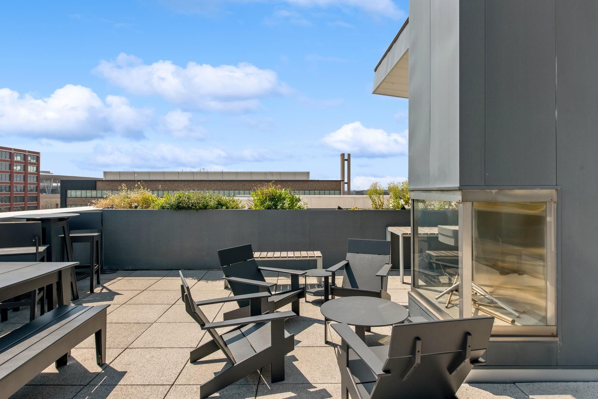 345 6th Avenue N Unit: 701