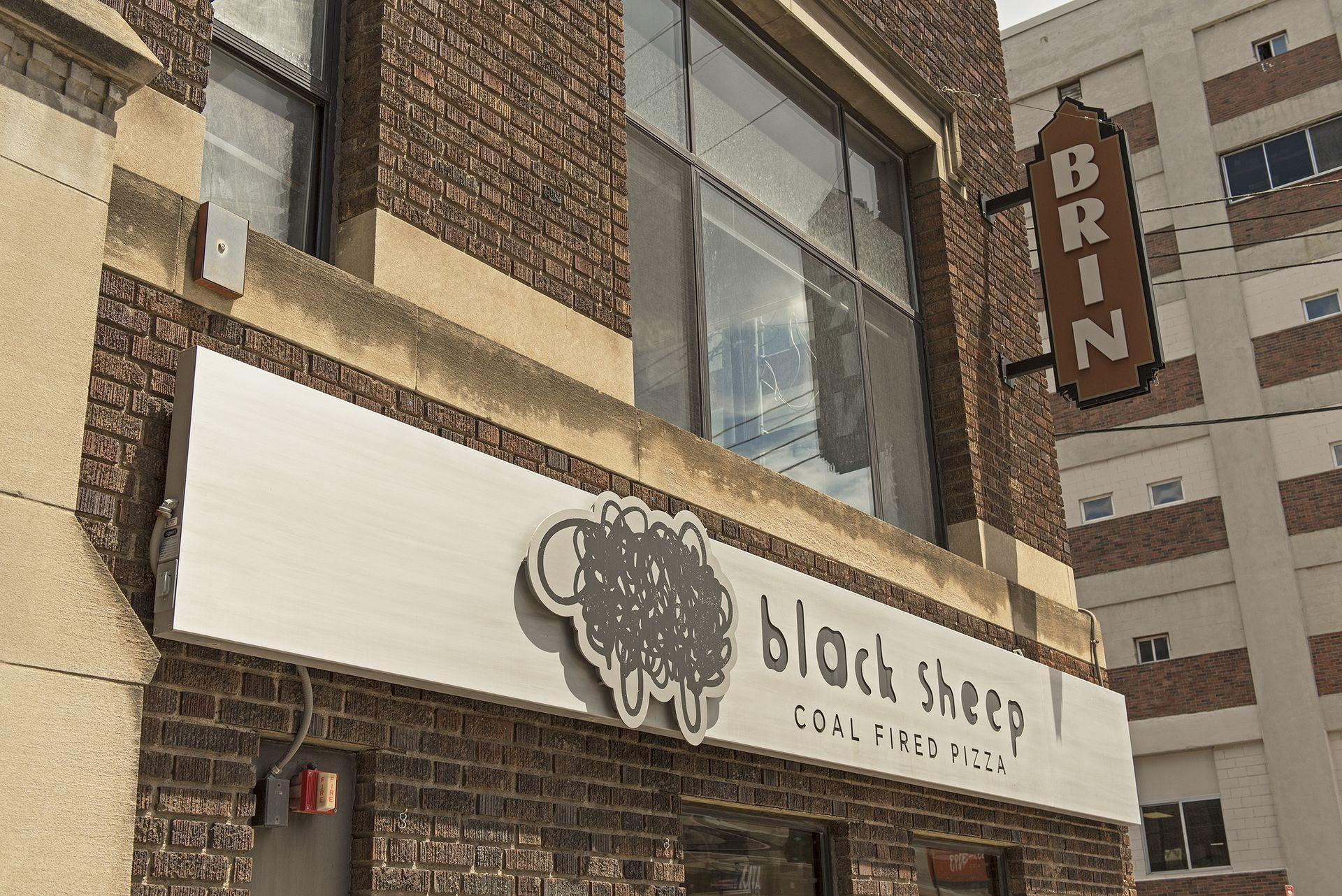 345 6th Avenue N Unit: 701