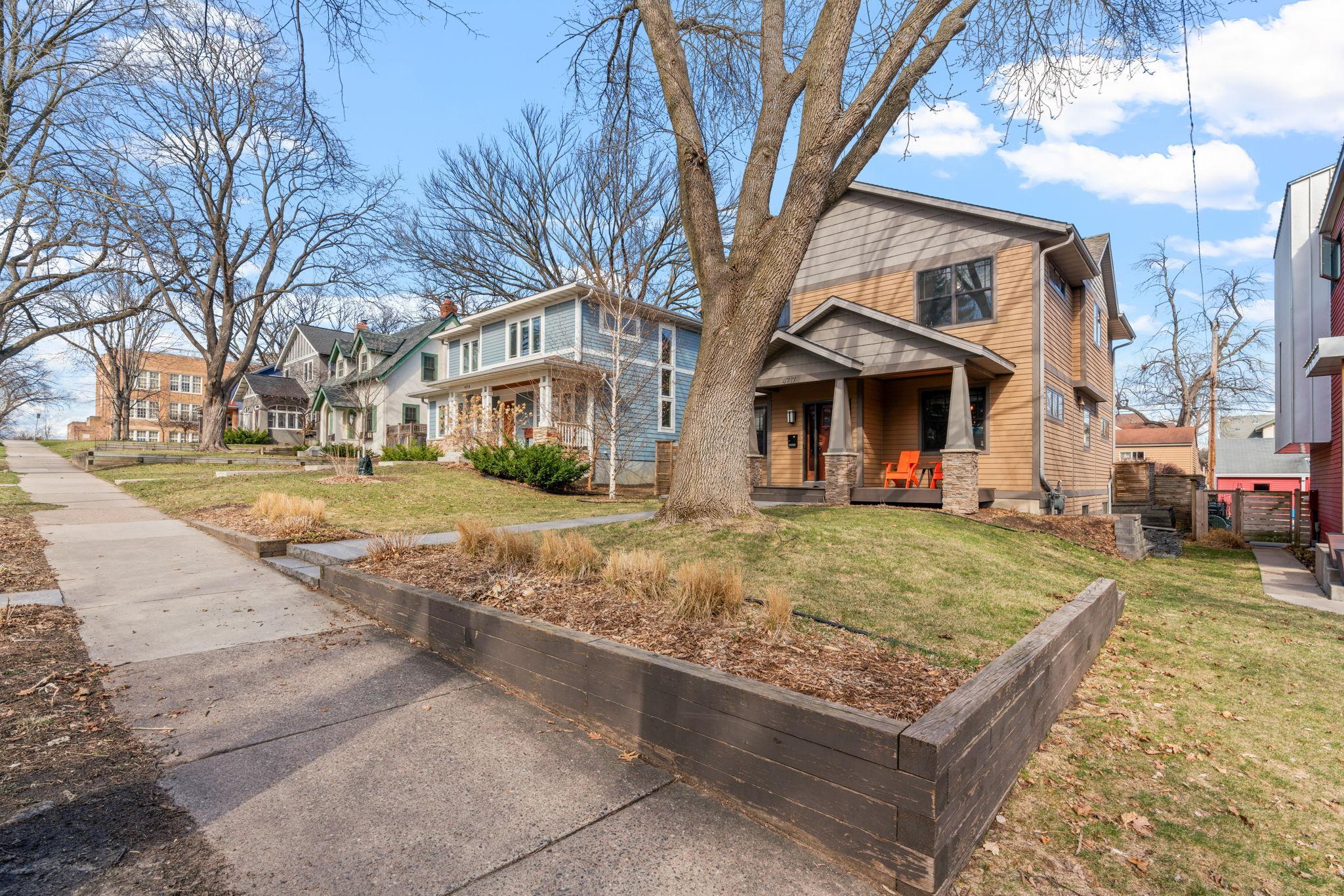 4717 Chowen Avenue S