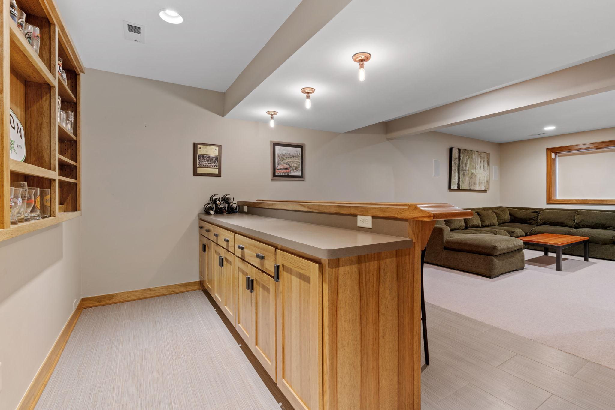 4717 Chowen Avenue S