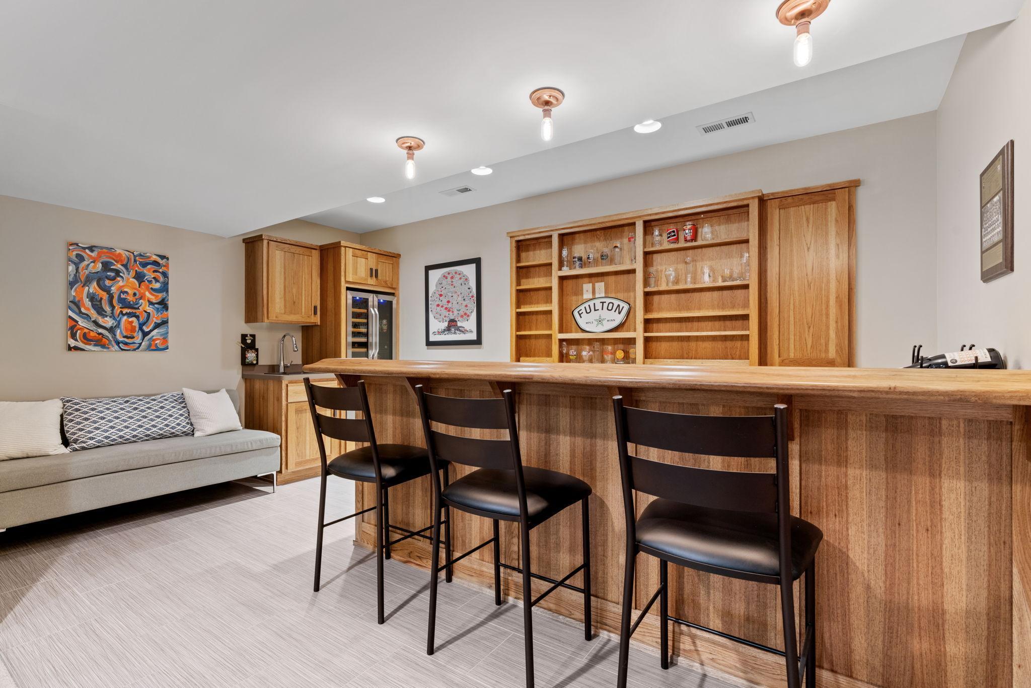 4717 Chowen Avenue S