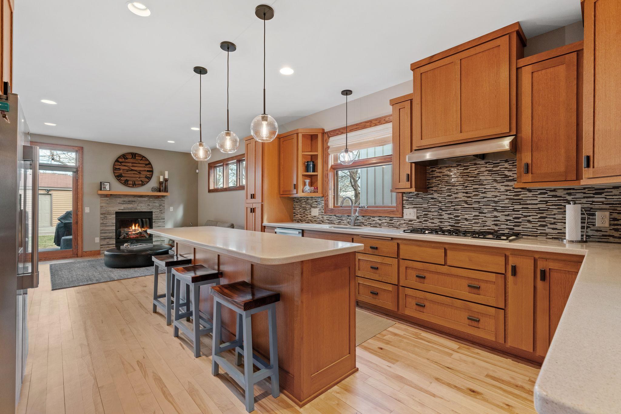 4717 Chowen Avenue S