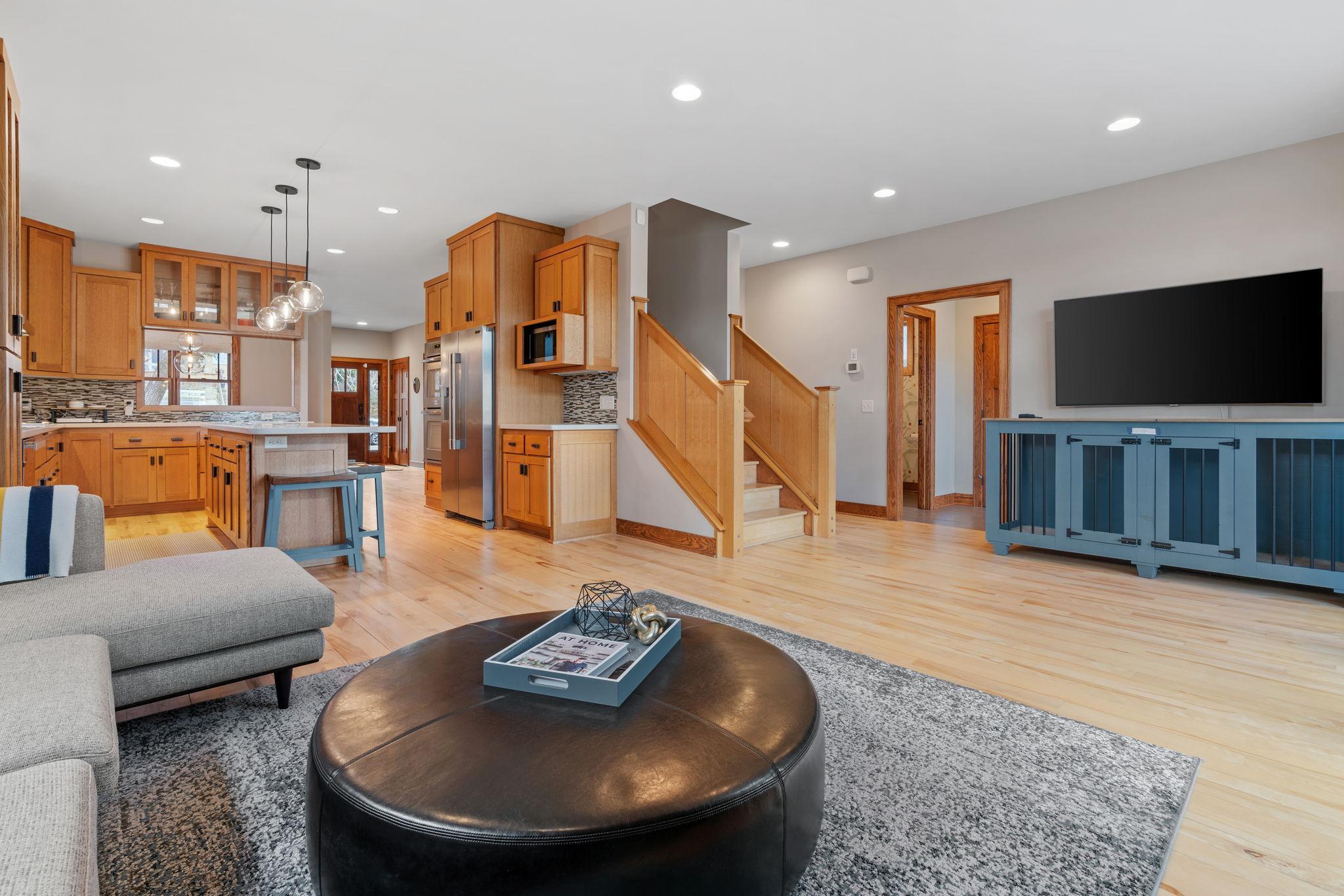 4717 Chowen Avenue S