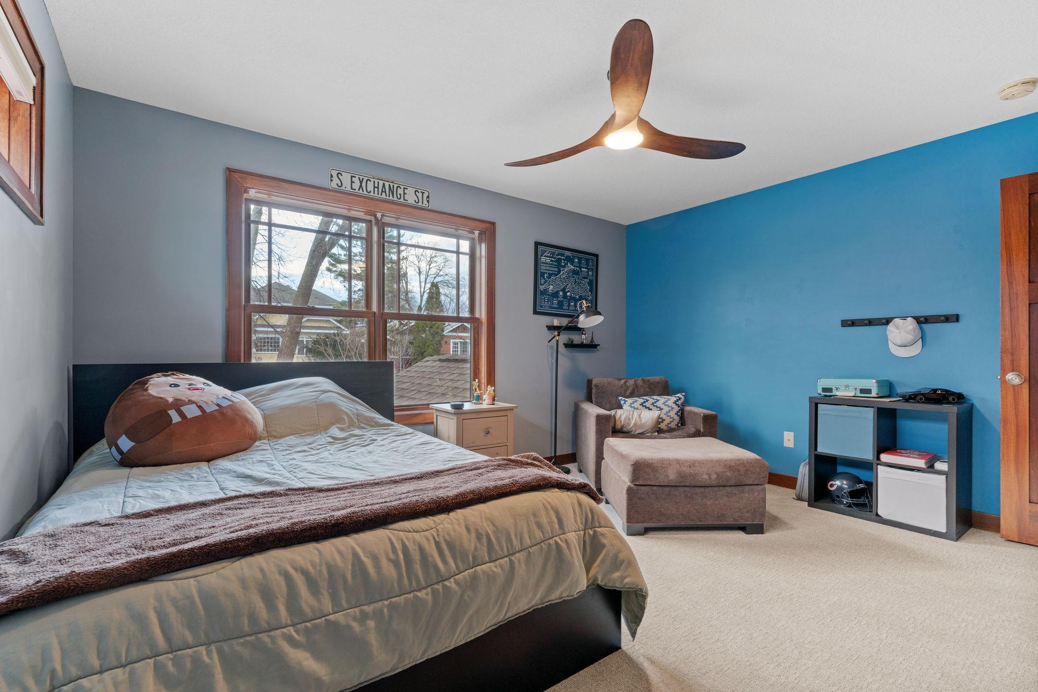 4717 Chowen Avenue S