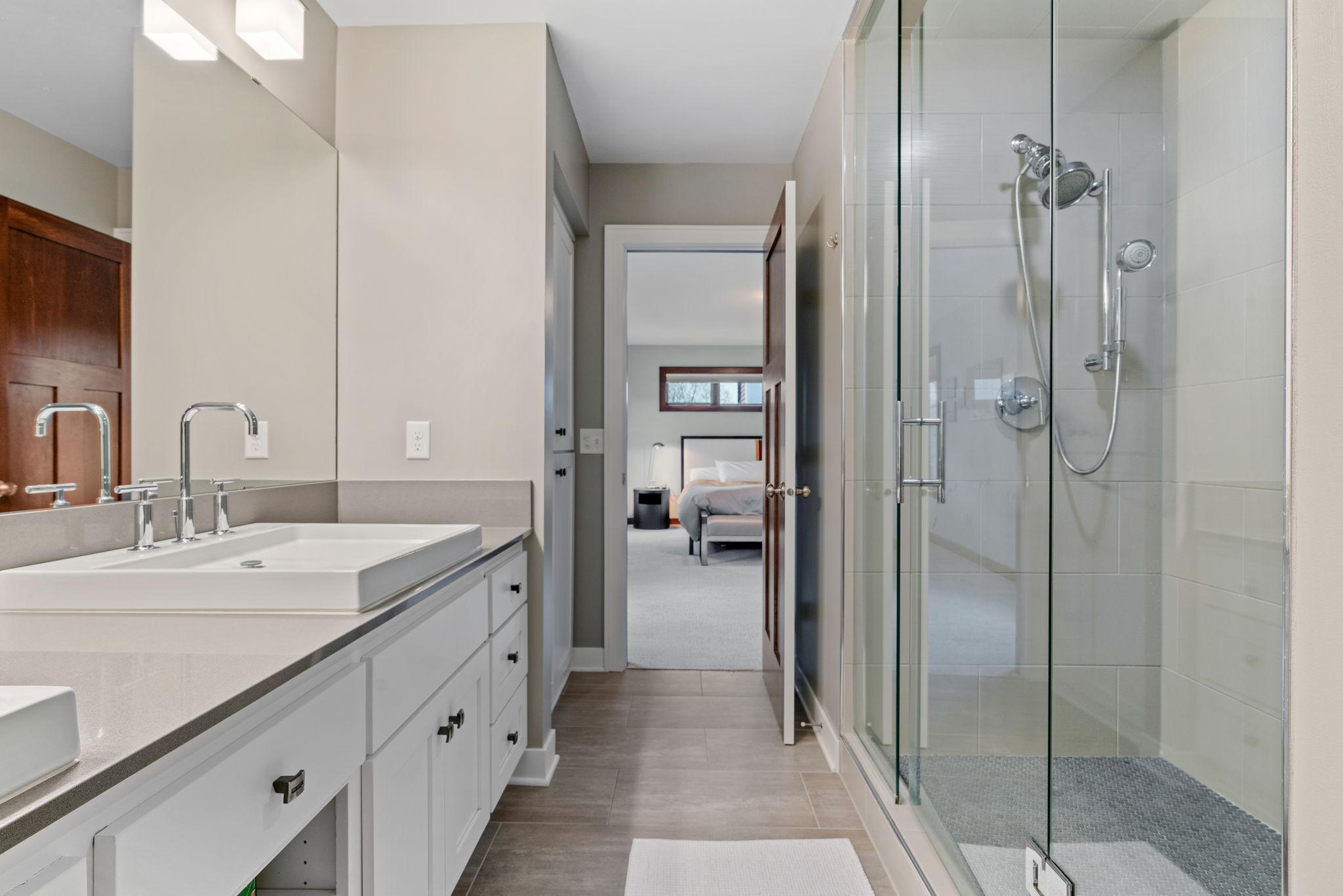 4717 Chowen Avenue S