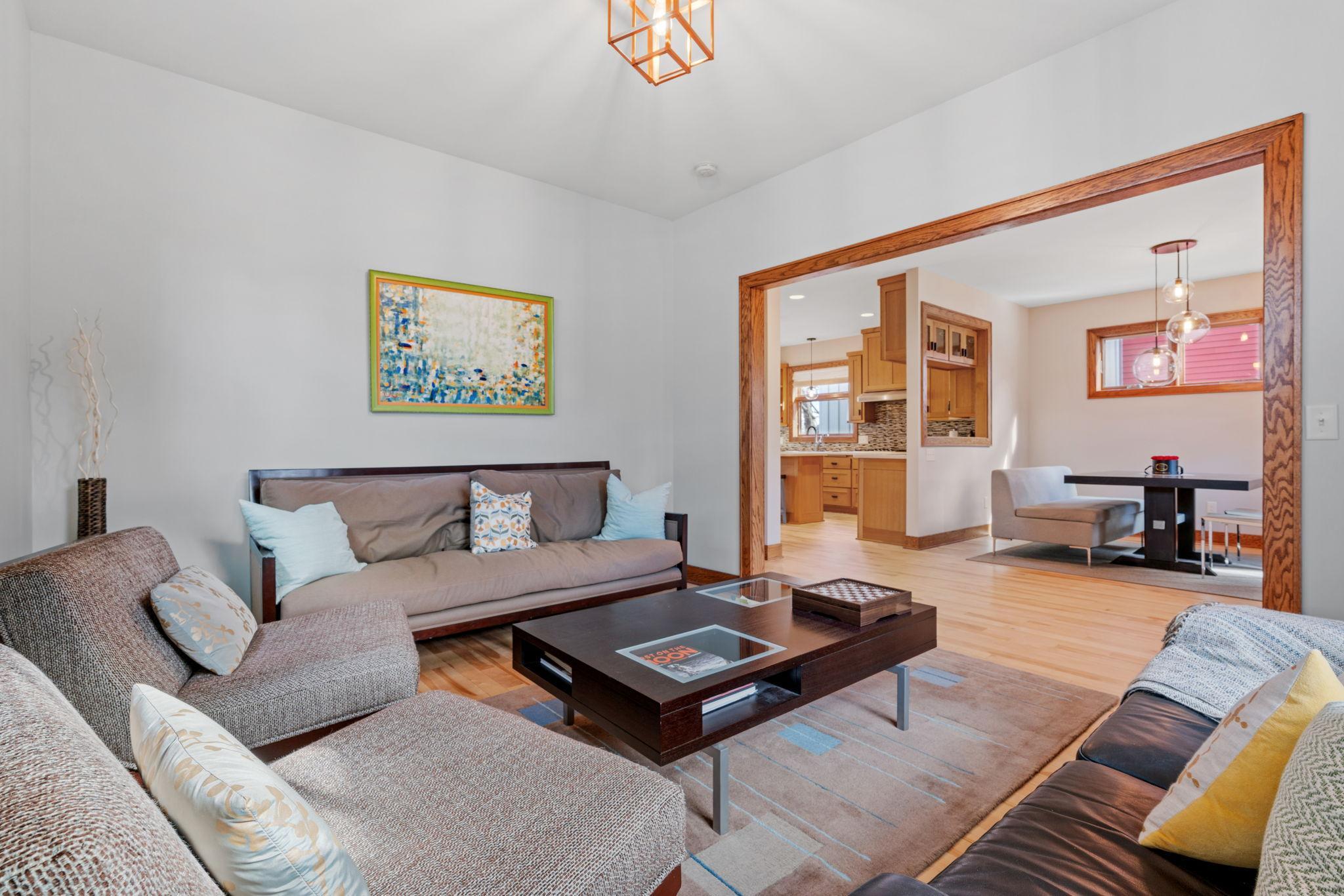 4717 Chowen Avenue S