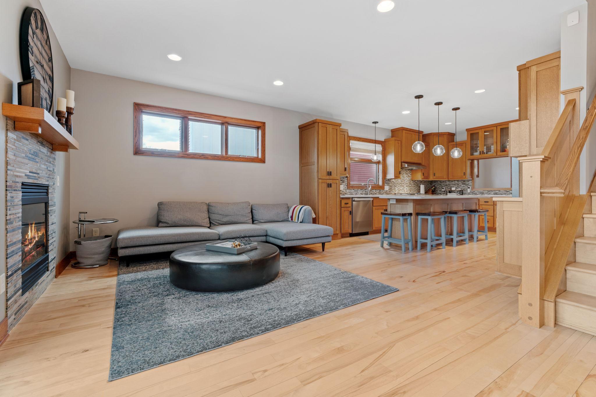 4717 Chowen Avenue S