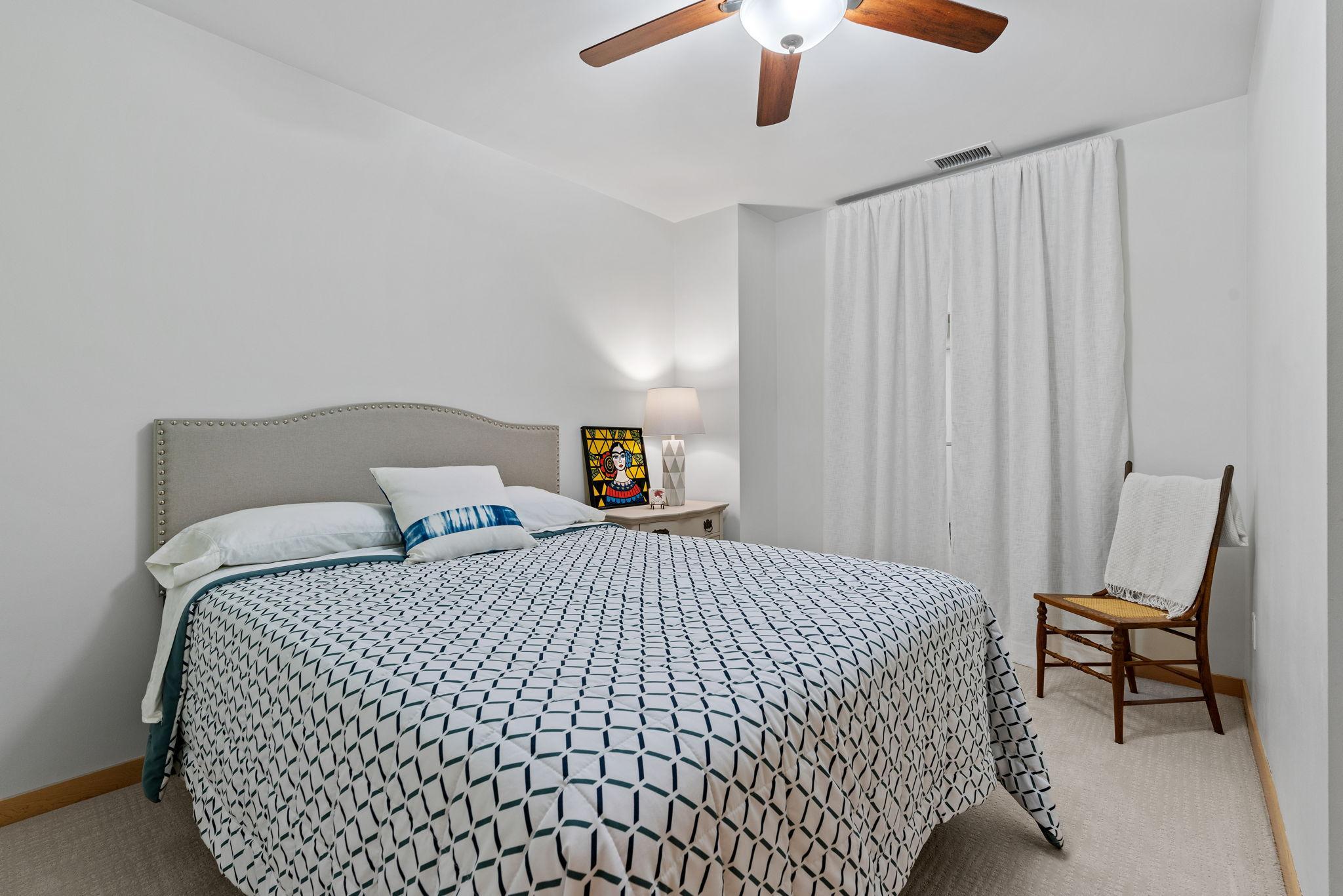 215 10th Avenue S Unit: 616