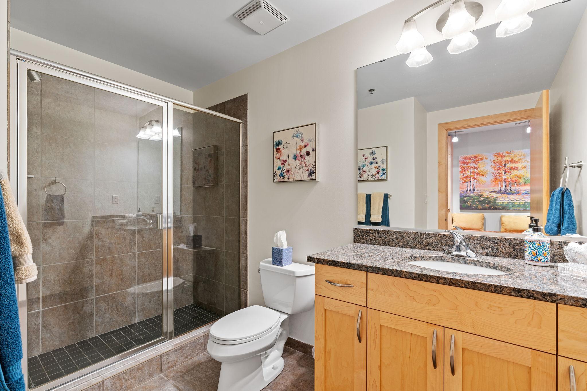 215 10th Avenue S Unit: 616