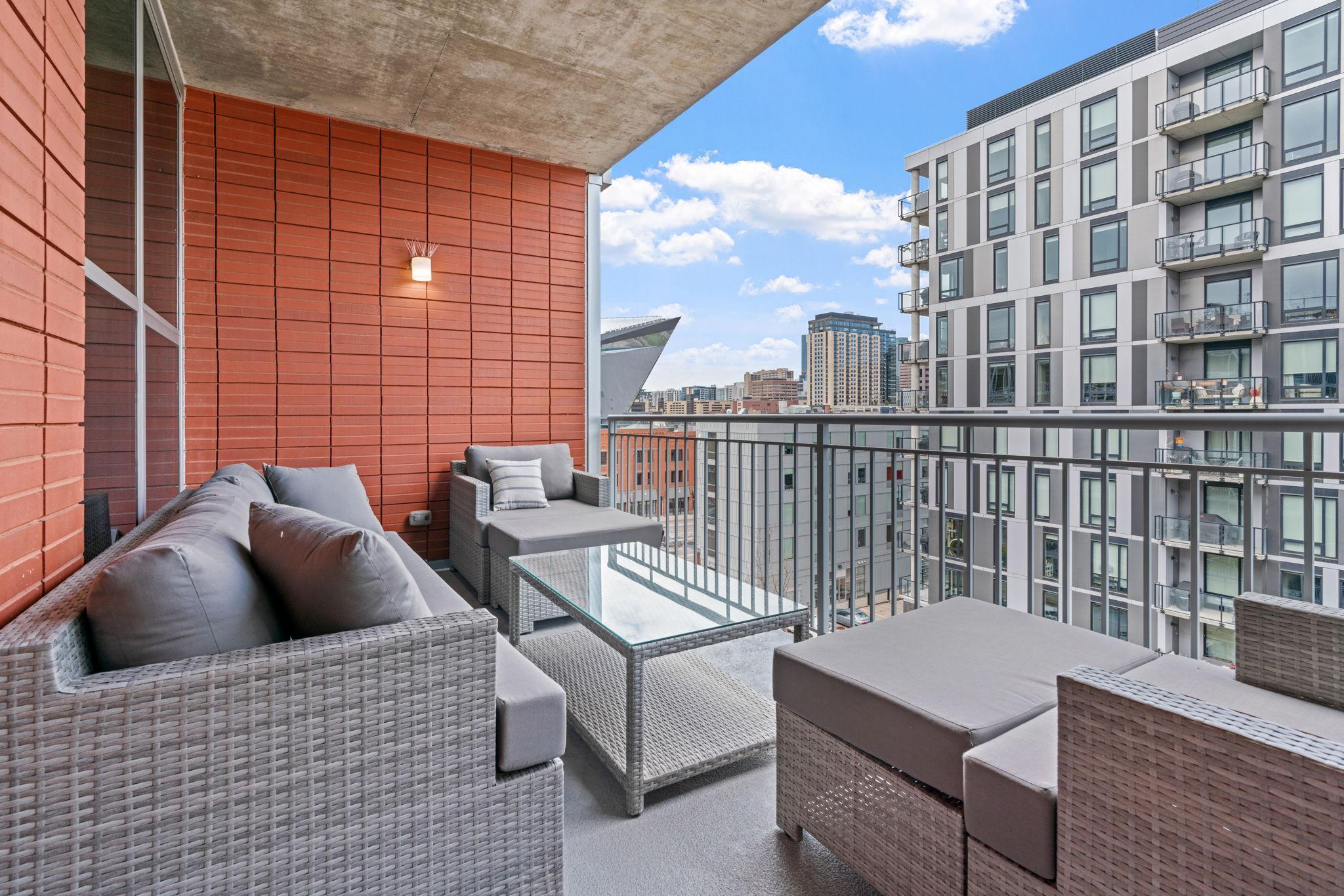 215 10th Avenue S Unit: 616