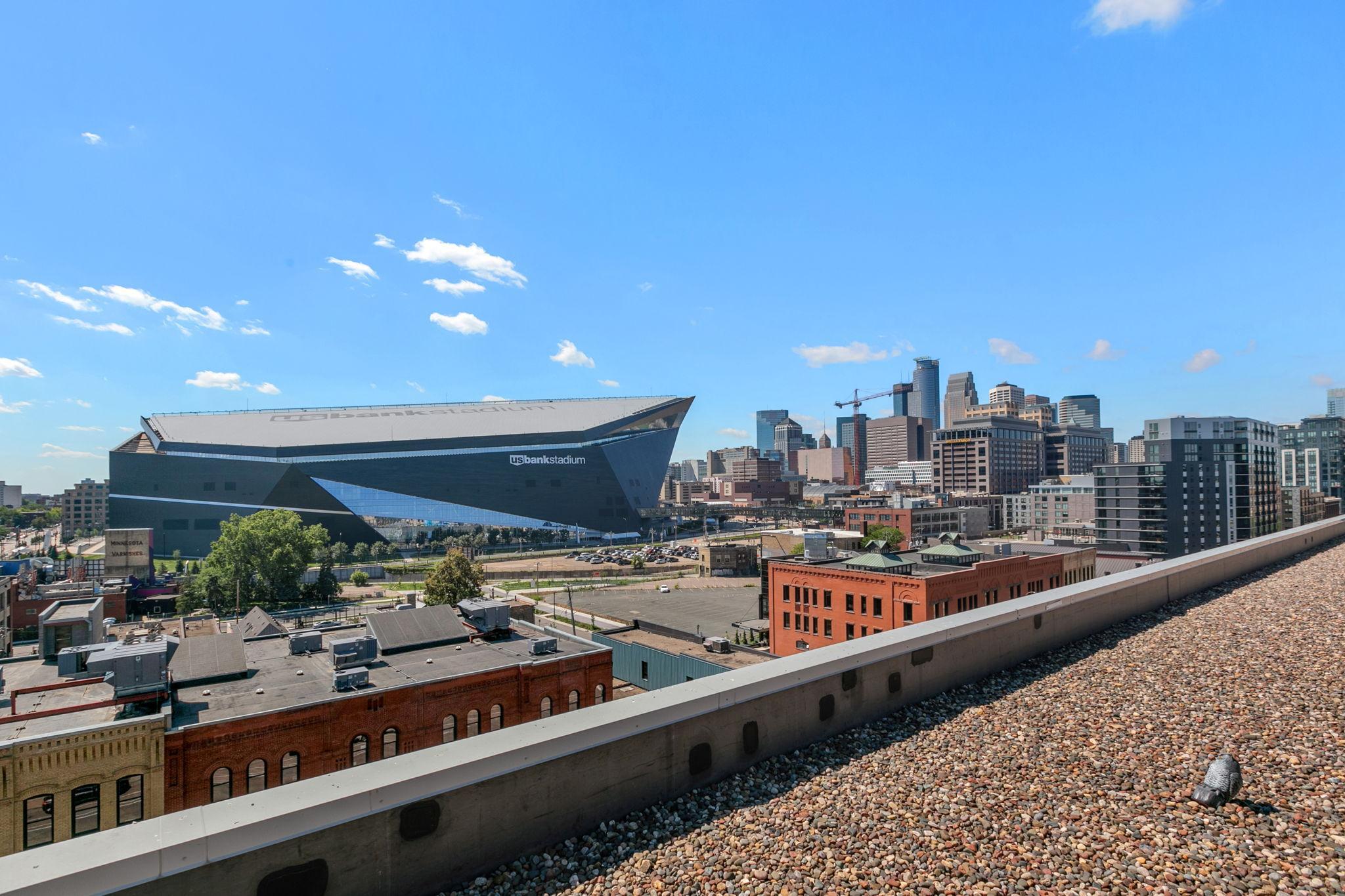 215 10th Avenue S Unit: 616