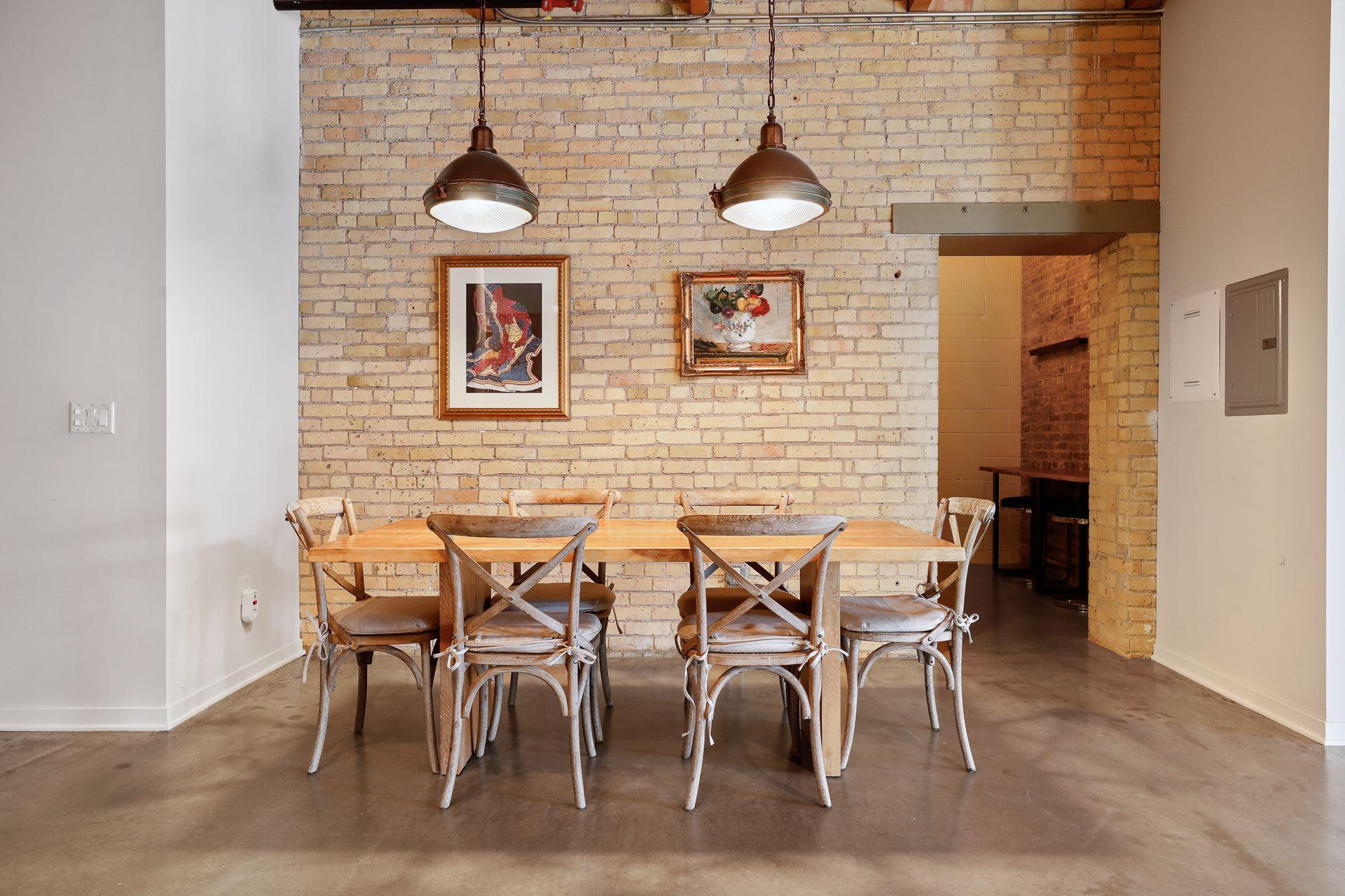 404 Washington Avenue N Unit: 403