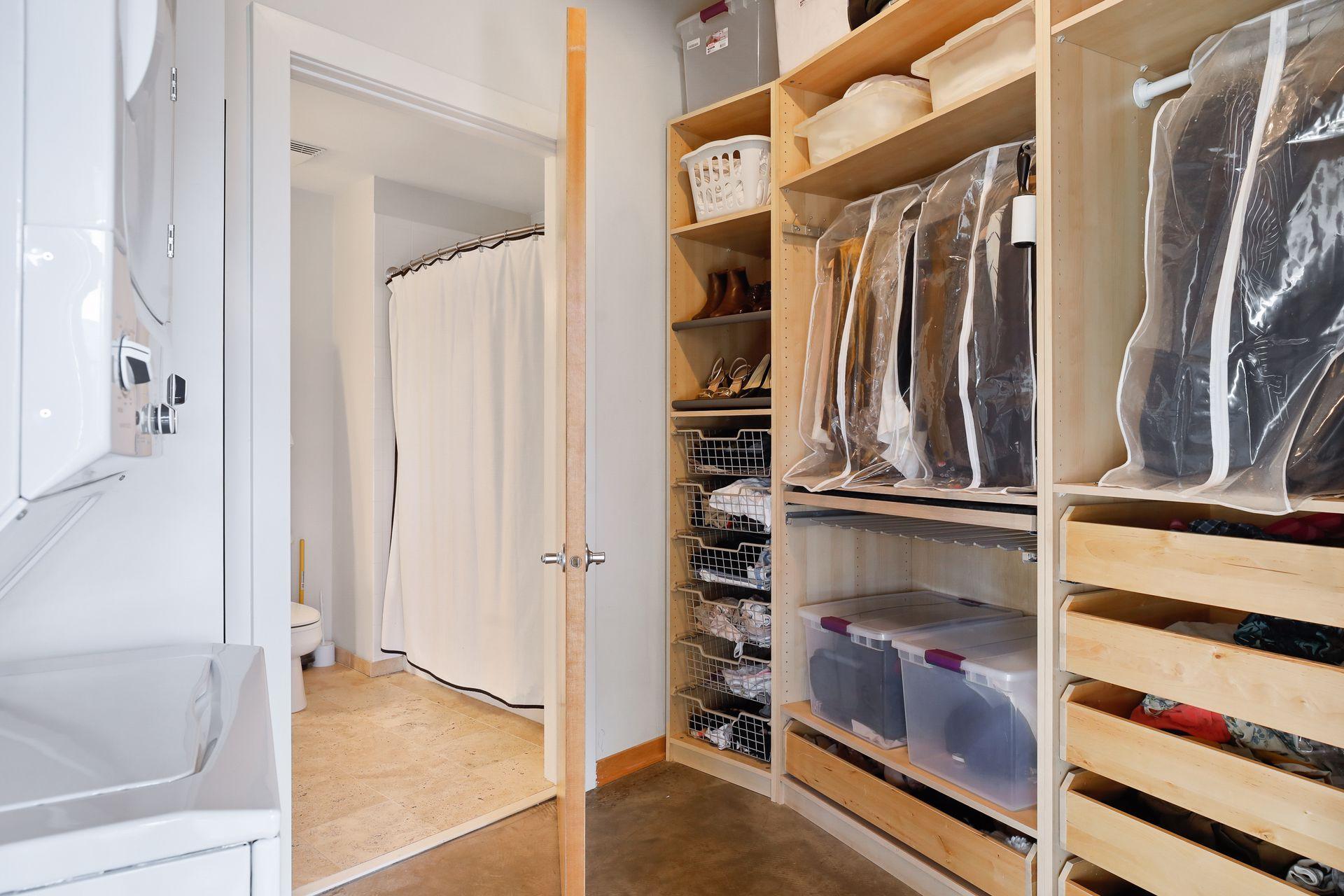 404 Washington Avenue N Unit: 403