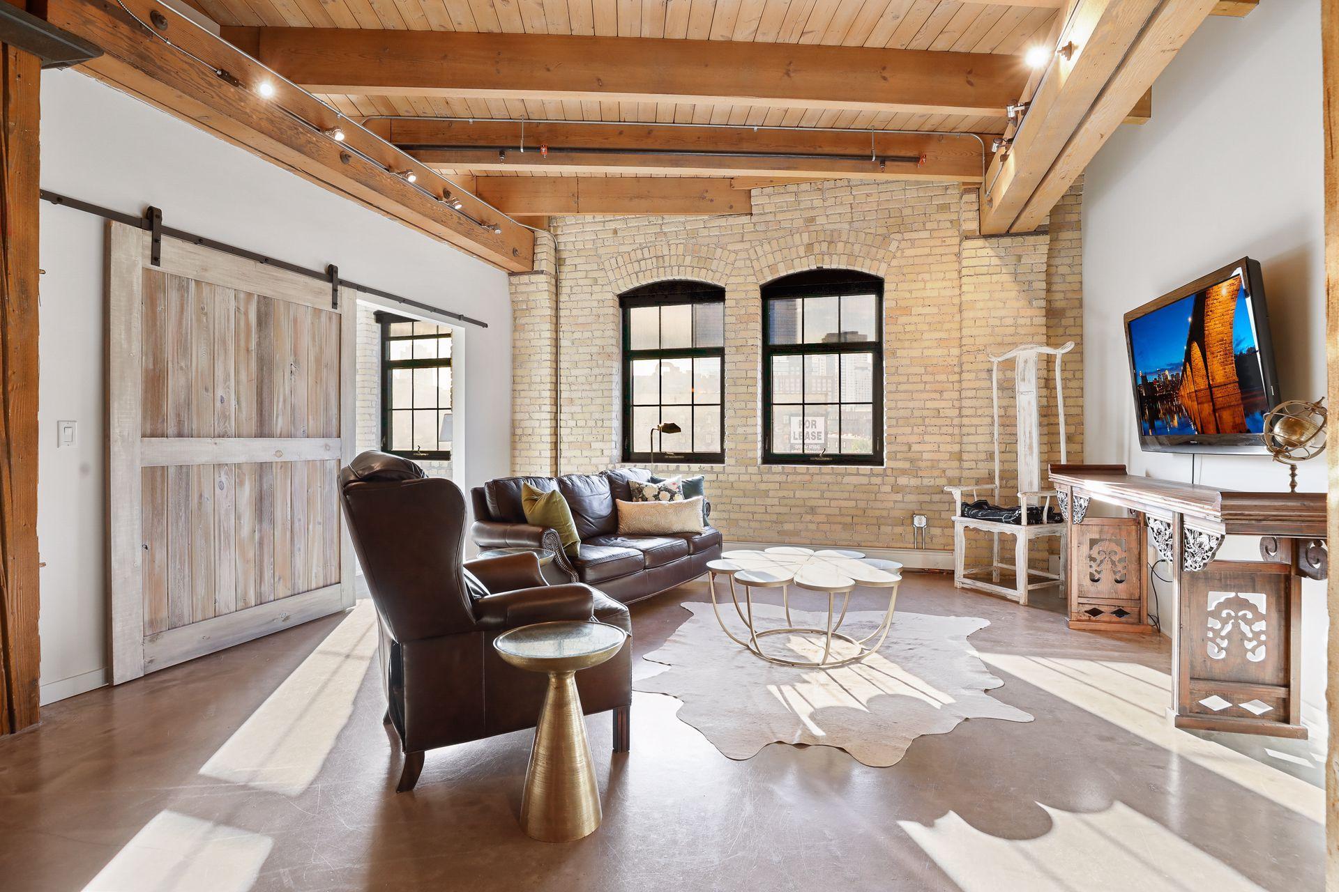 404 Washington Avenue N Unit: 403