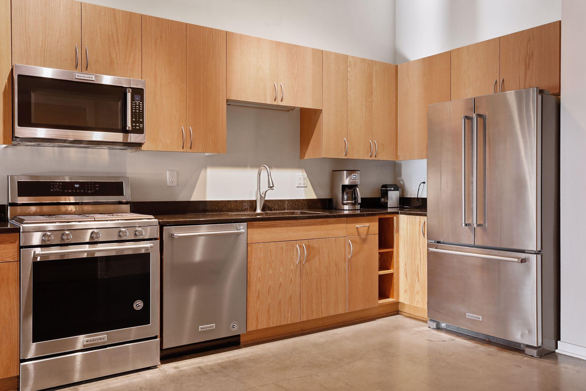 404 Washington Avenue N Unit: 403