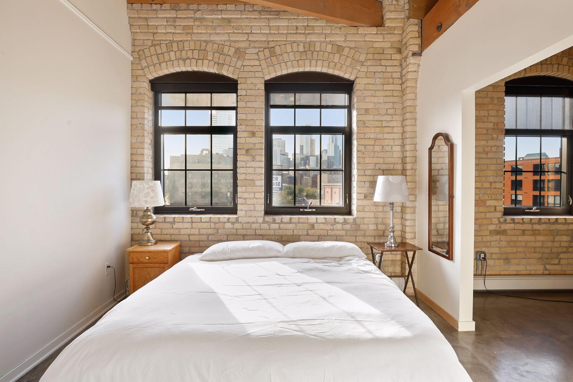 404 Washington Avenue N Unit: 403