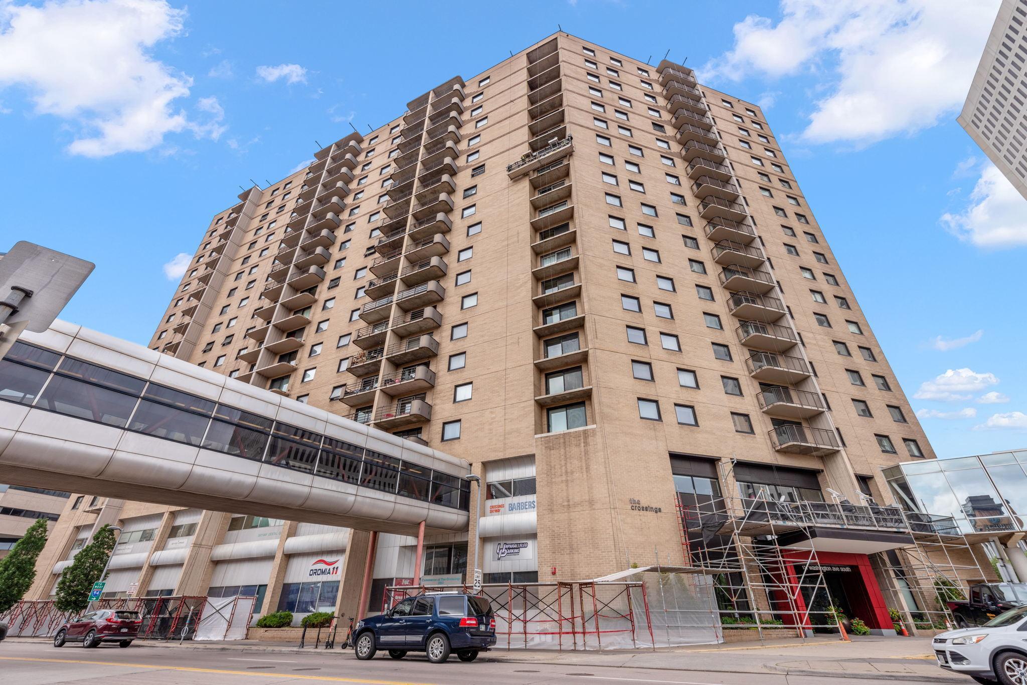 121 Washington Avenue S Unit: 1305