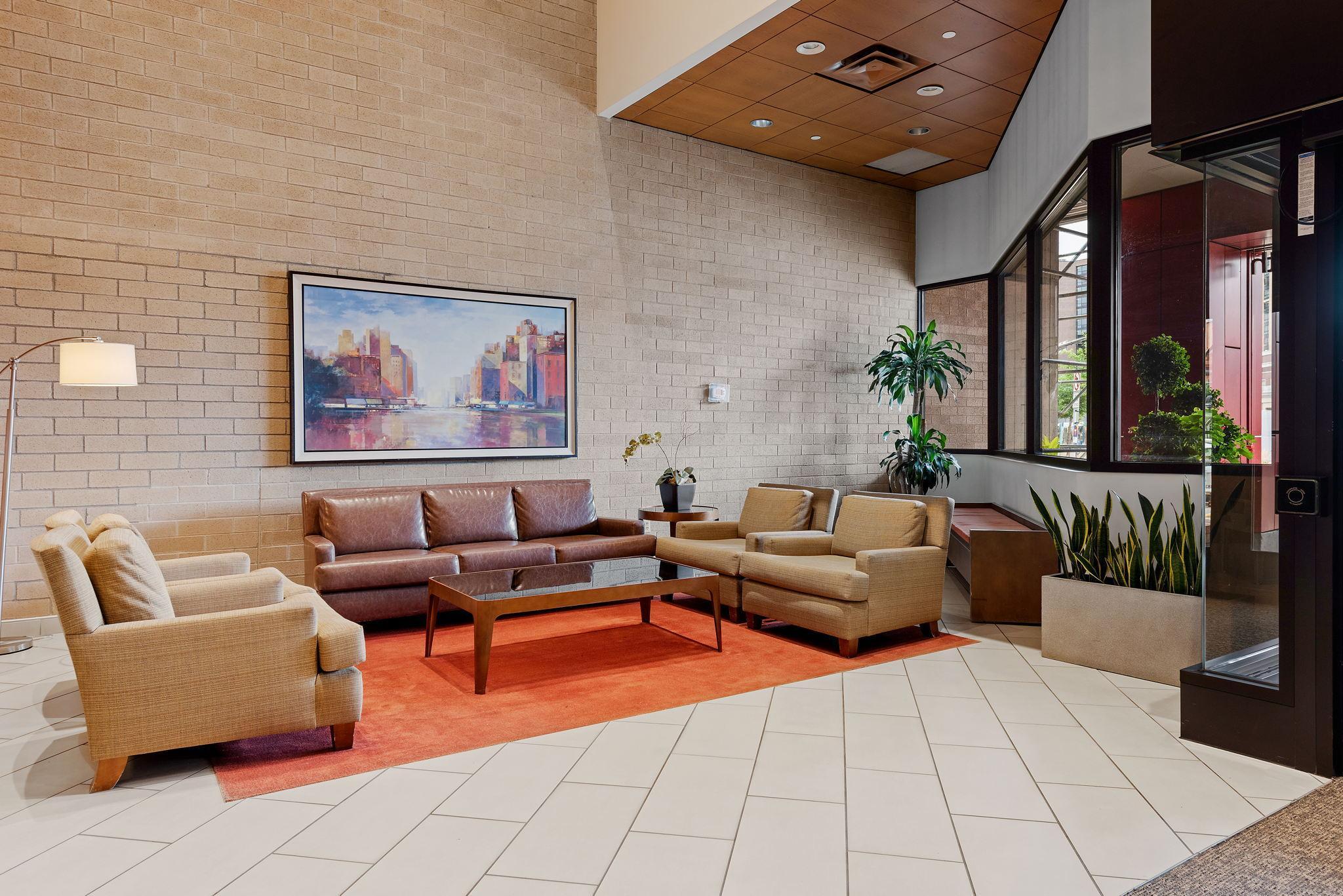 121 Washington Avenue S Unit: 1305