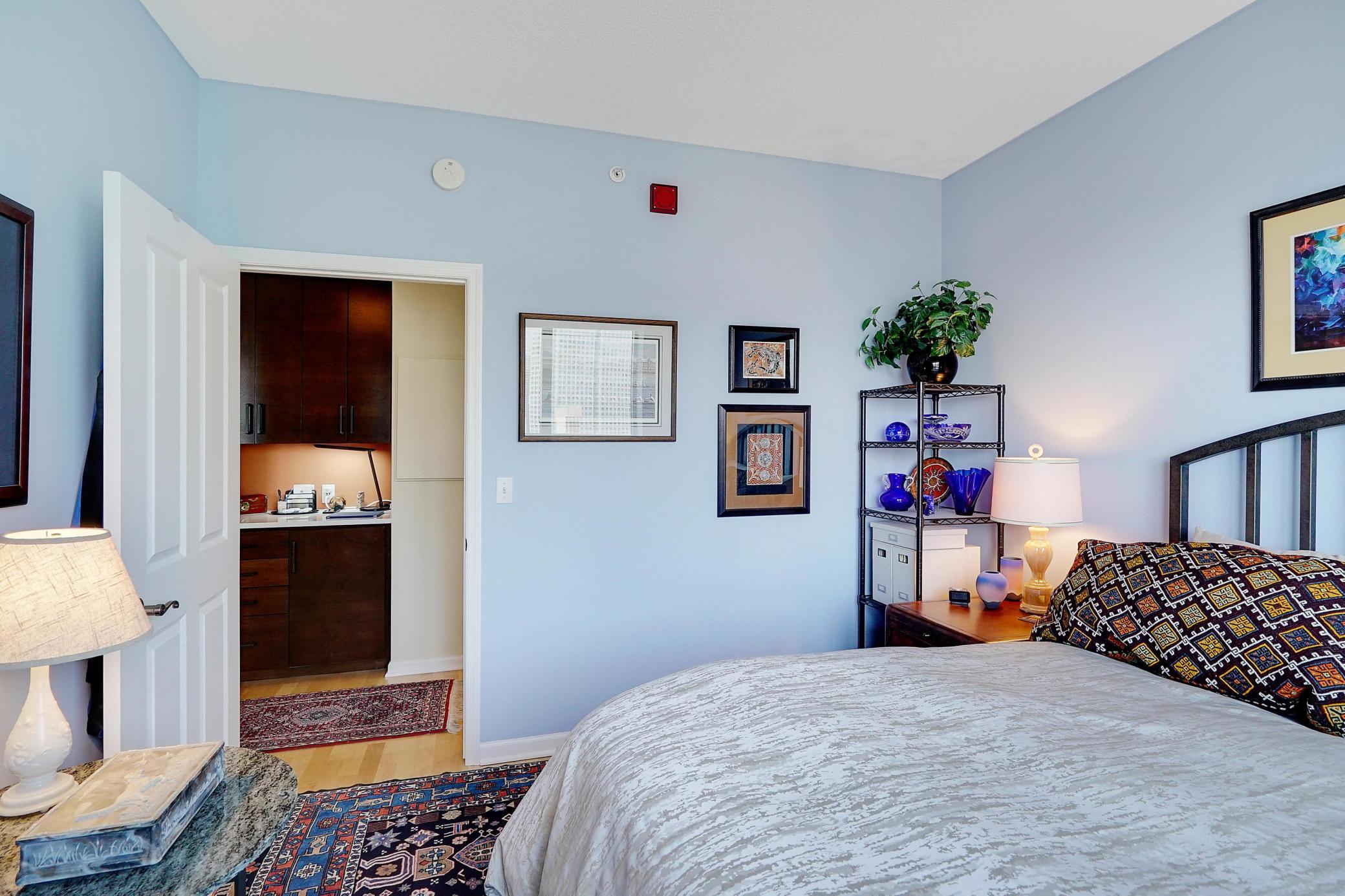 500 E Grant Street Unit: 1709