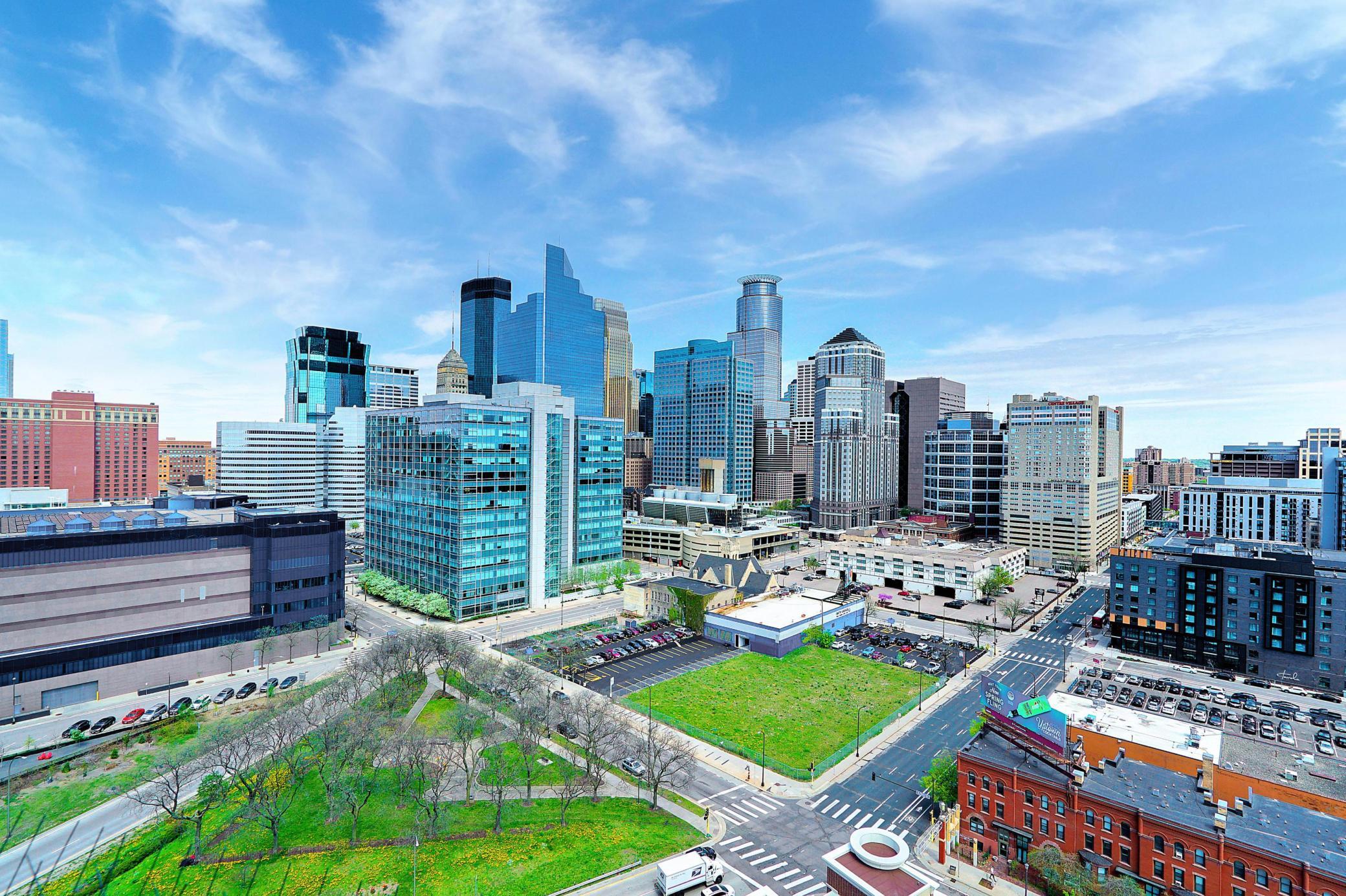 500 E Grant Street Unit: 1709