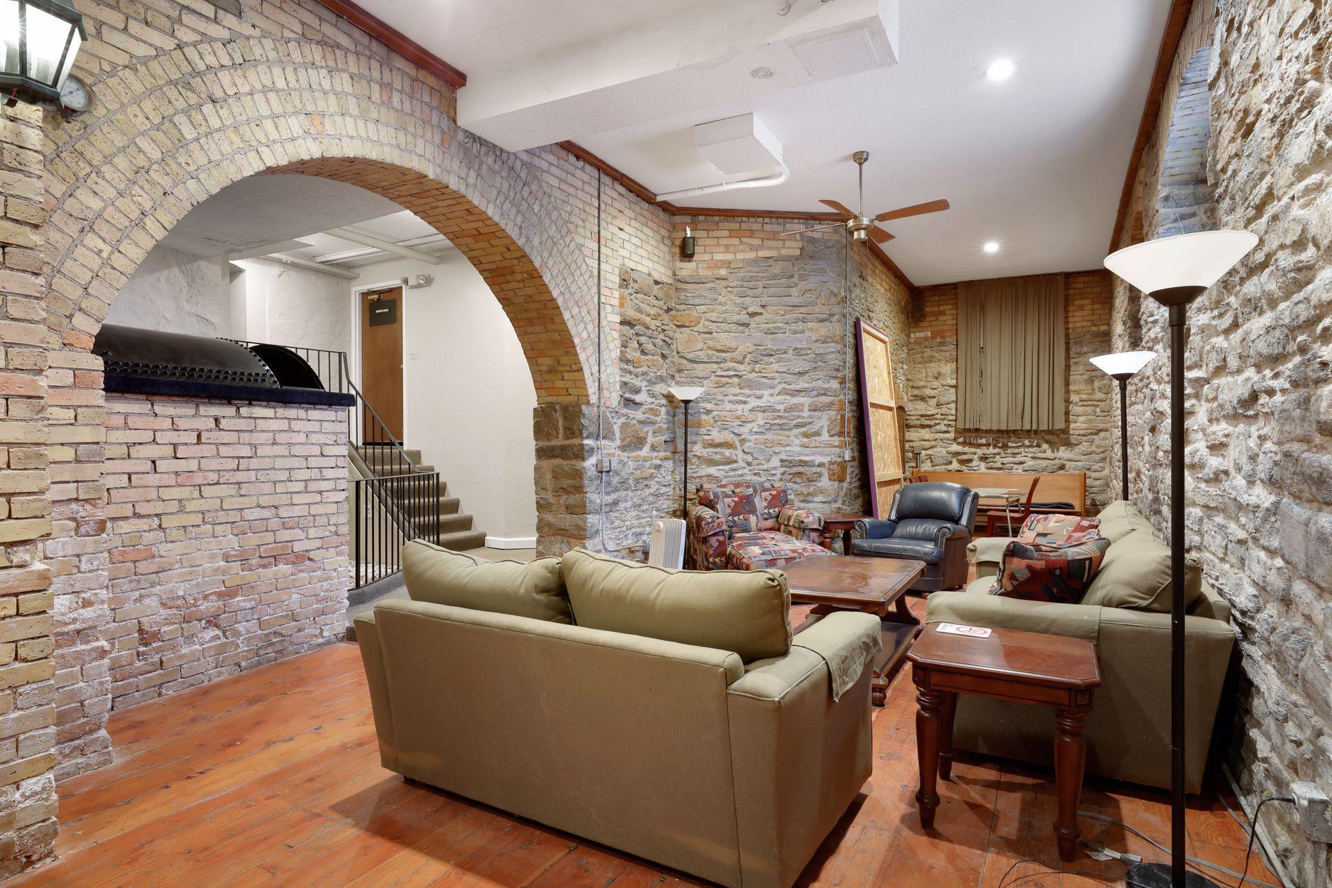 609 S 9th Street Unit: 1