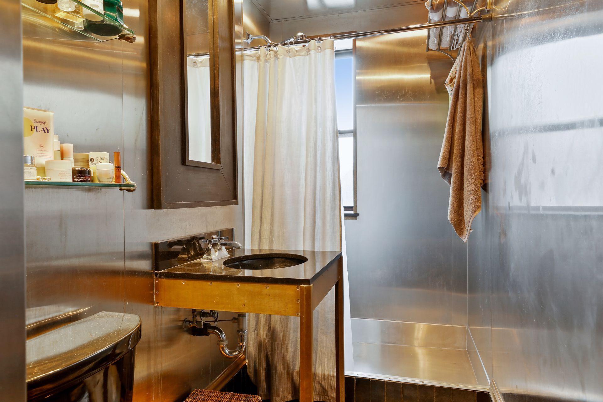 609 S 9th Street Unit: 1