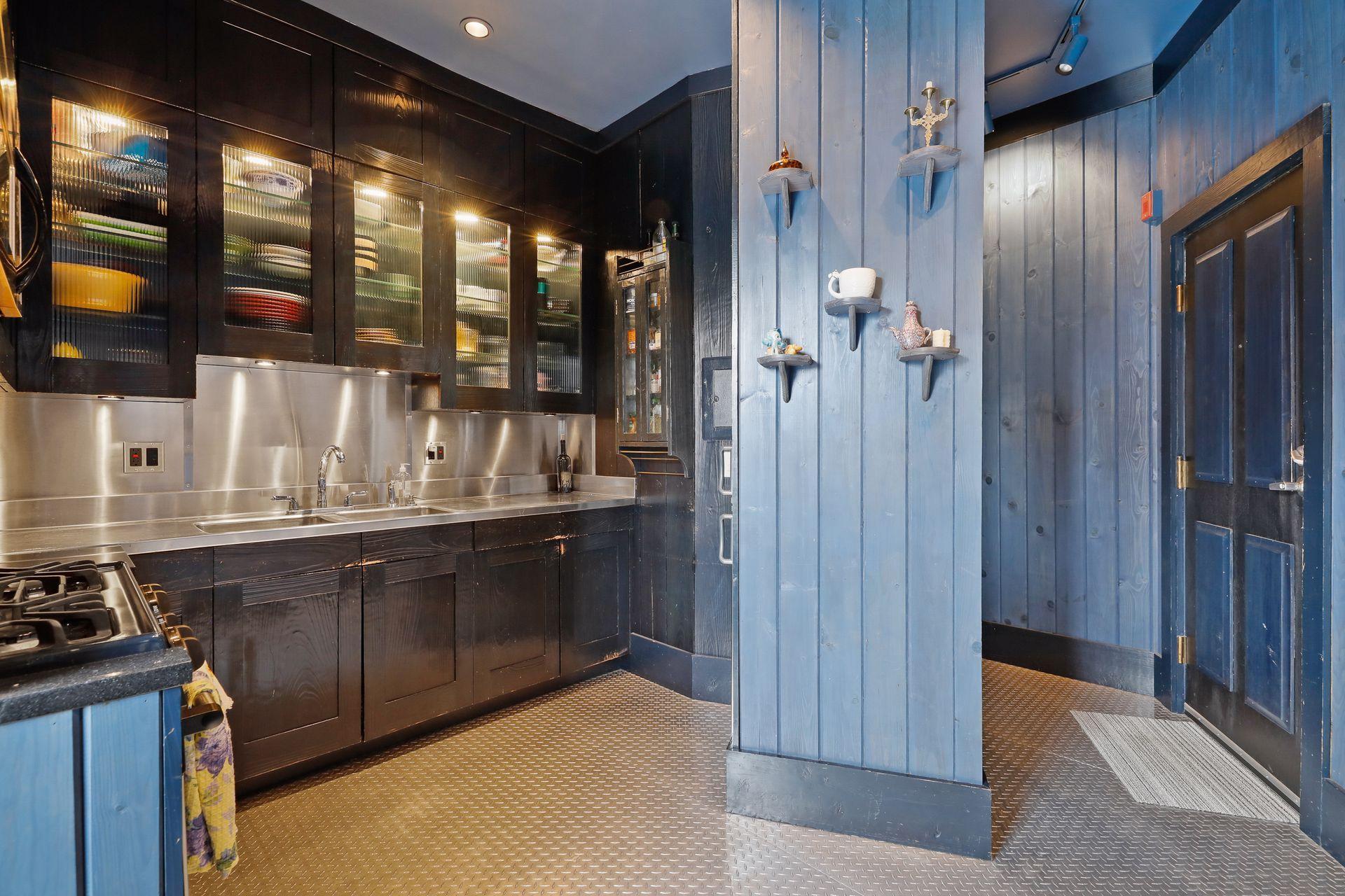 609 S 9th Street Unit: 1