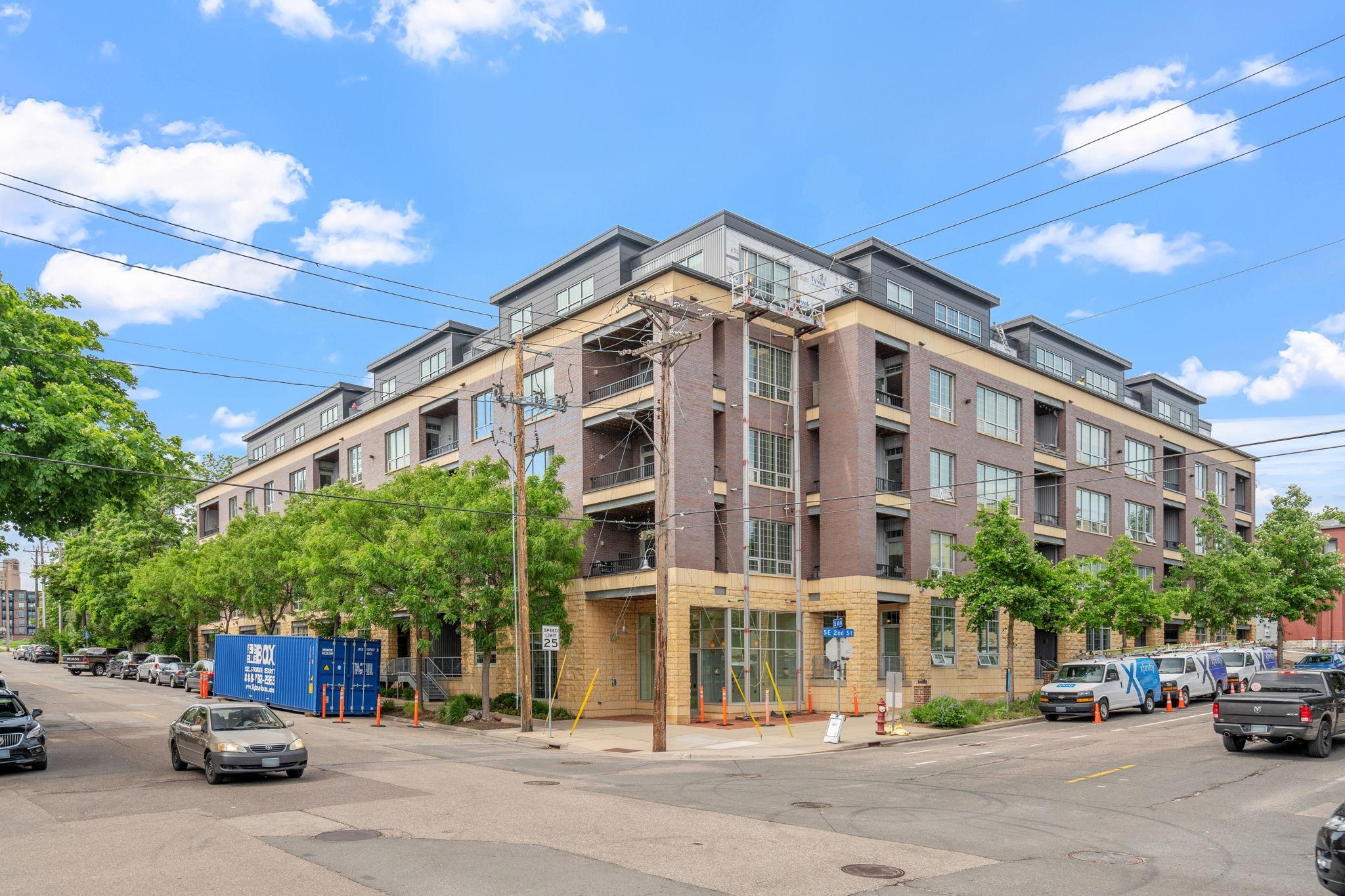 521 2nd Street SE Unit: 102
