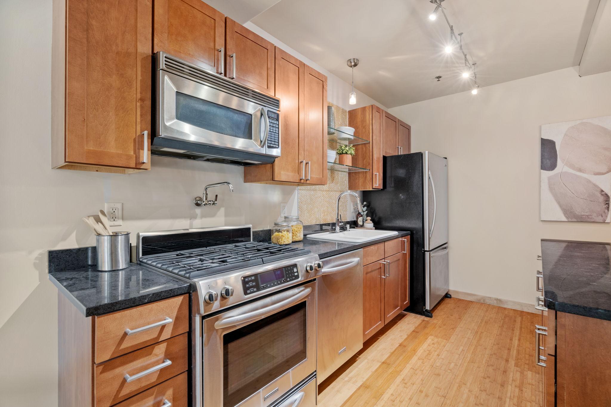521 2nd Street SE Unit: 102